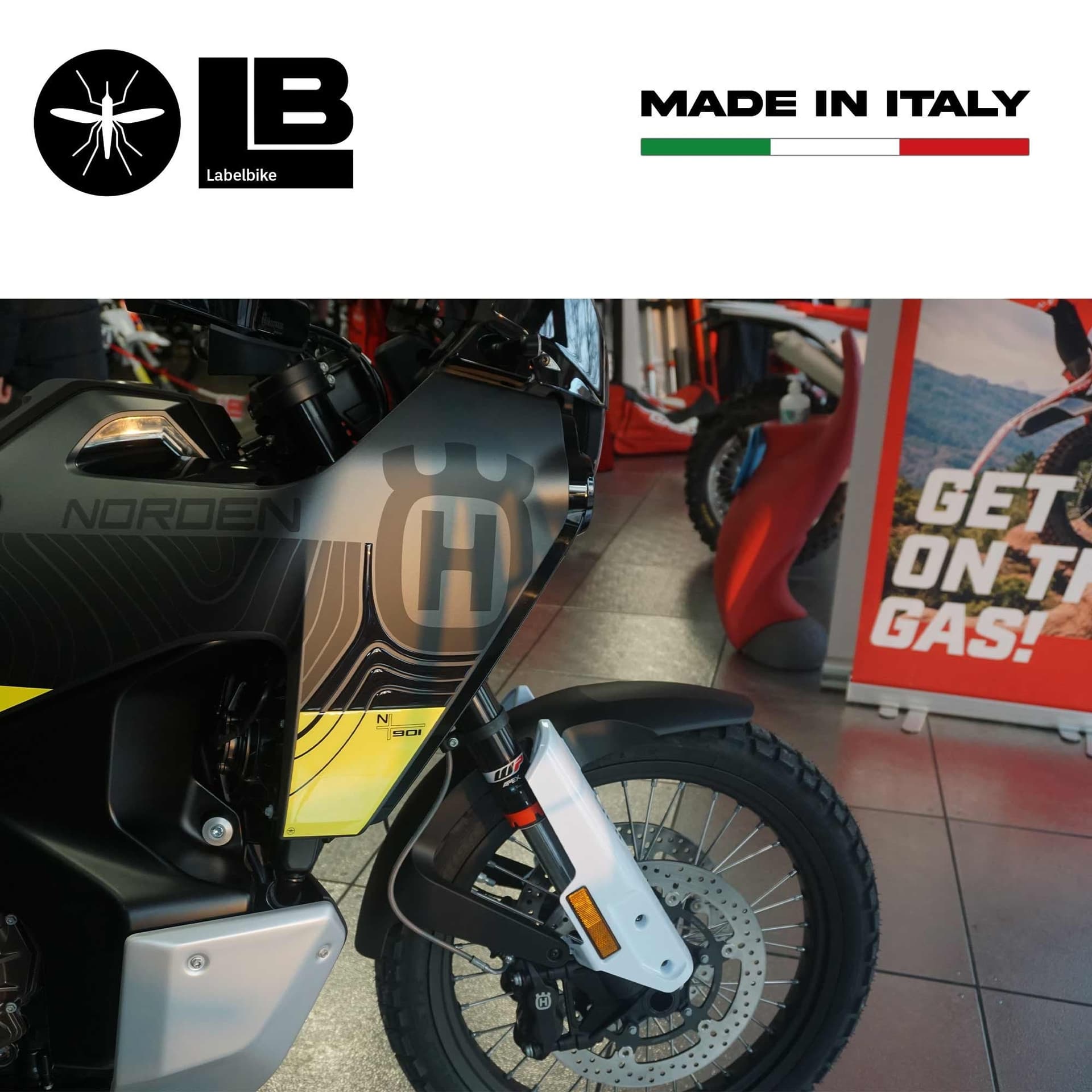 Adesivi 3D Deflettori laterali serbatoio compatibili con Husqvarna Norden 901 in Decalcomanie adesivi e magneti LabelBike - Bibbiano, commercioVirtuoso.it