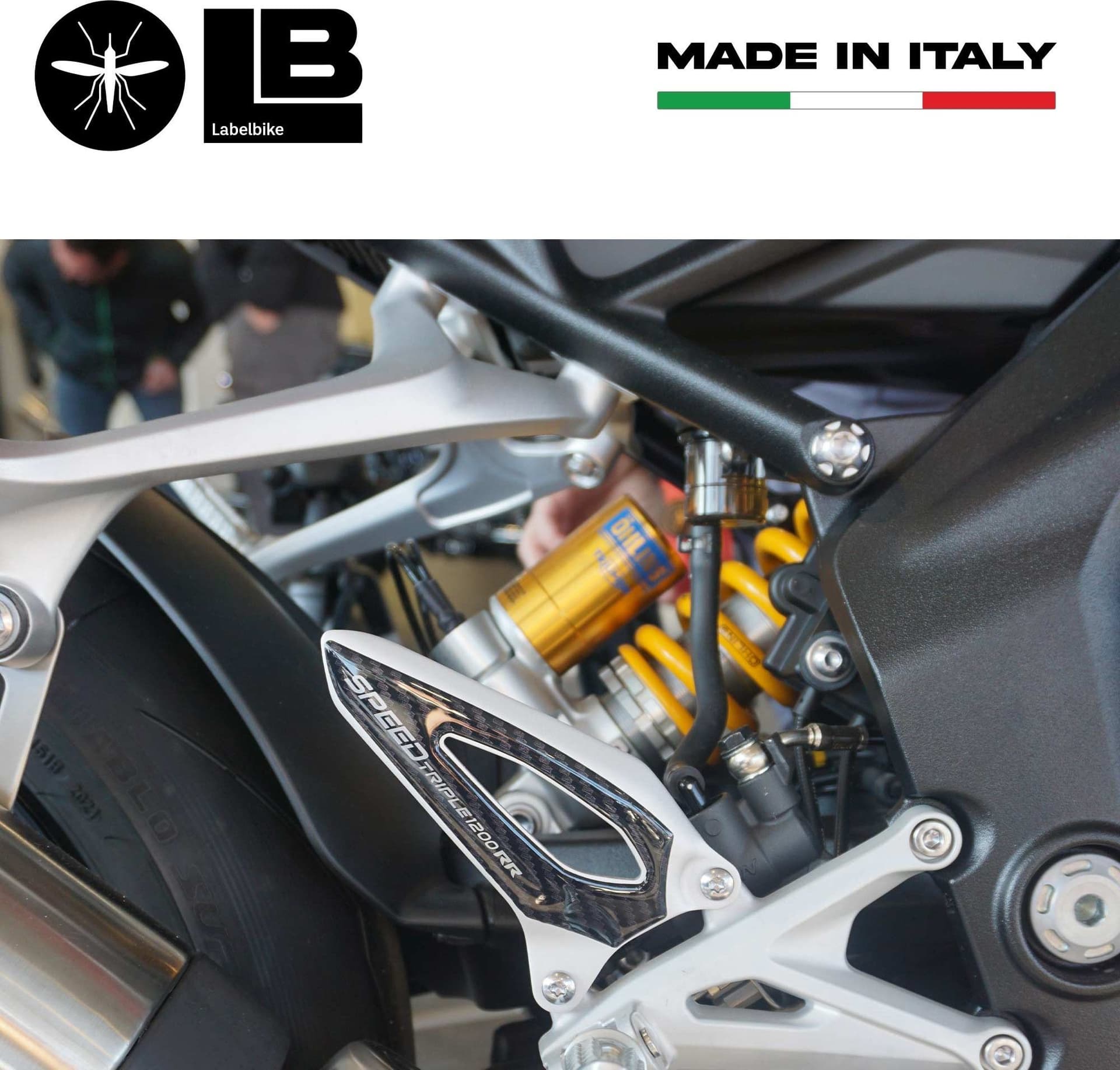 Adesivi 3D Protezioni Battitacco compatibili con Triumph Speed Triple 1200 RR in Decalcomanie adesivi e magneti LabelBike - Bibbiano, commercioVirtuoso.it
