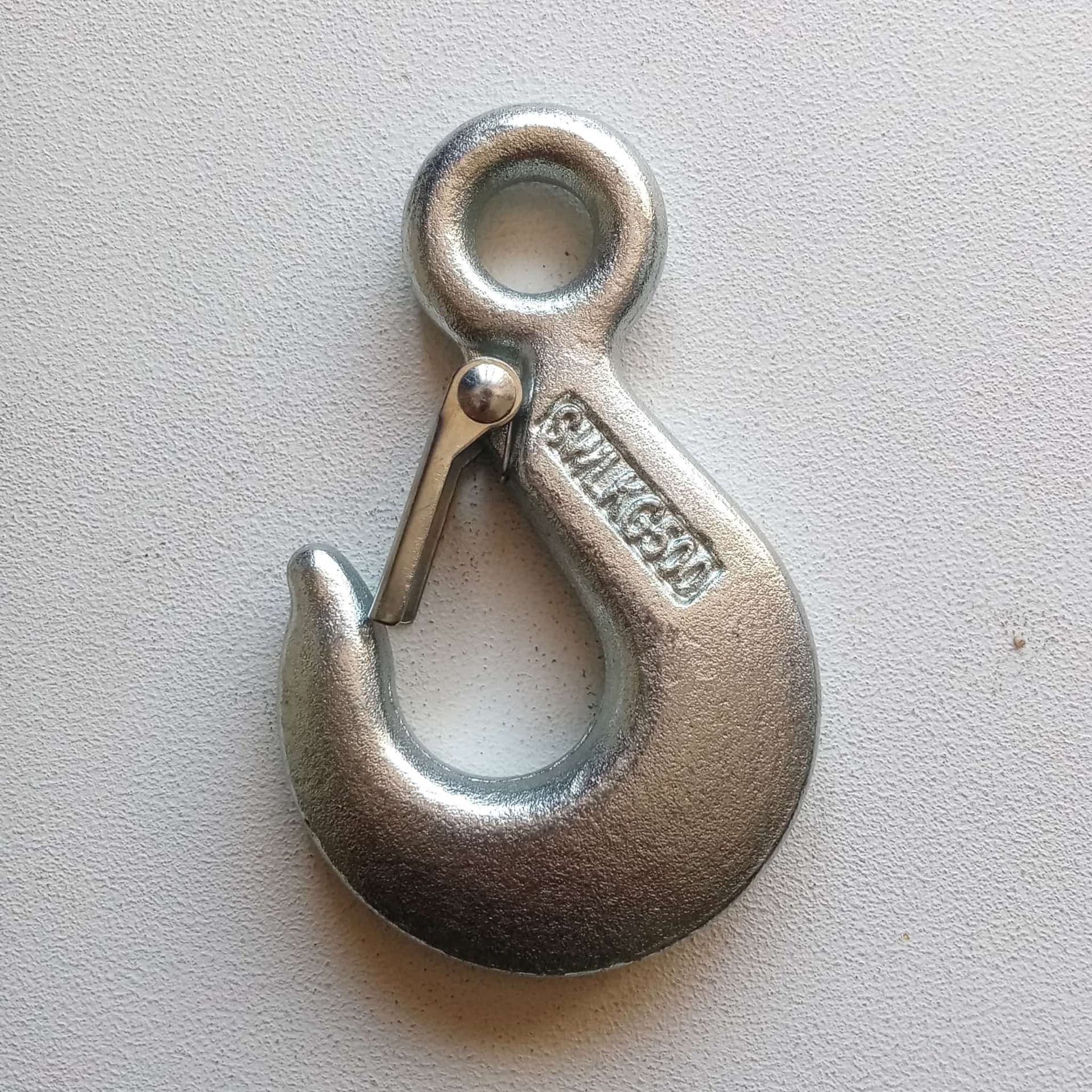 Gancio fisso portata 500kg per sollevamento in acciaio al carbonio zincato in Sistemi Aloiserw.com - Altomonte, commercioVirtuoso.it