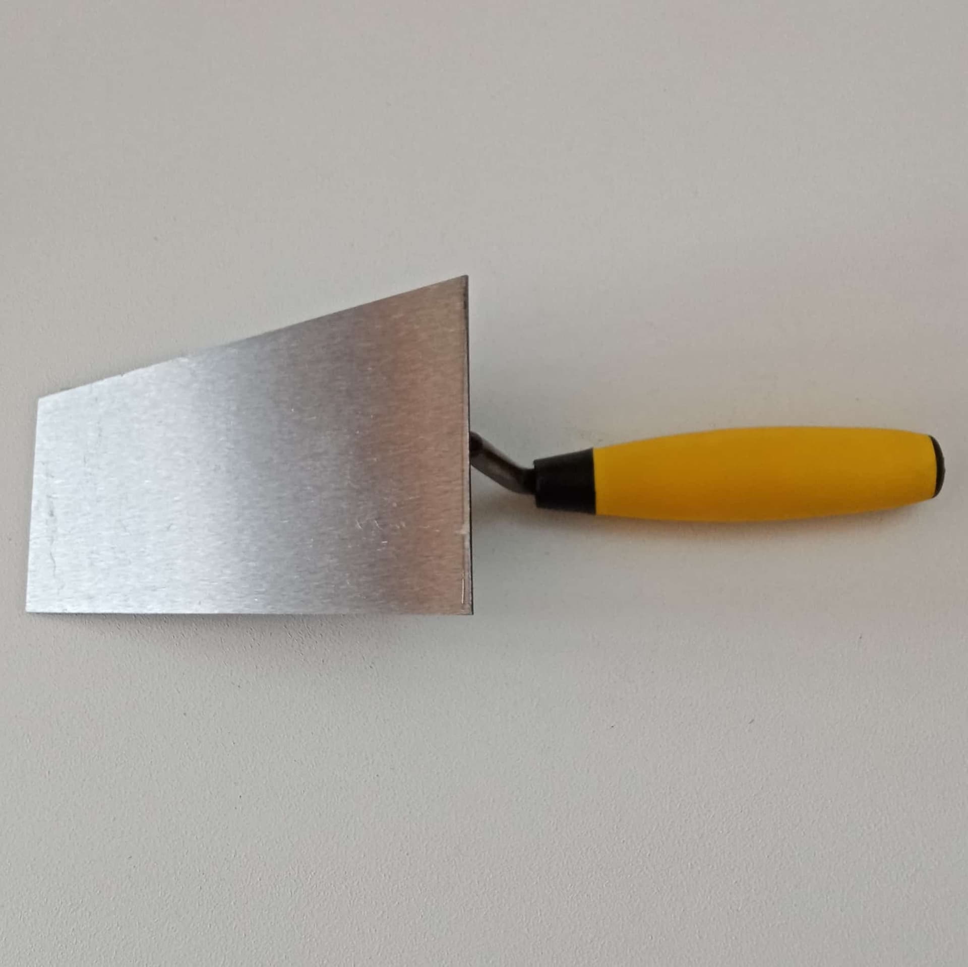 Australian cazzuola muratore da 18cm in Cazzuole per muratura Aloiserw.com - Altomonte, commercioVirtuoso.it