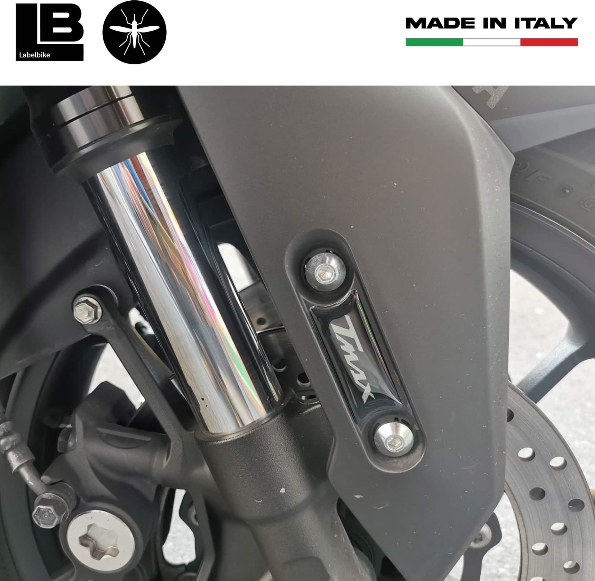 Adesivi 3D Protezioni laterali parafango compatibili con Yamaha Tmax 560 2022 in Decalcomanie adesivi e magneti LabelBike - Bibbiano, commercioVirtuoso.it
