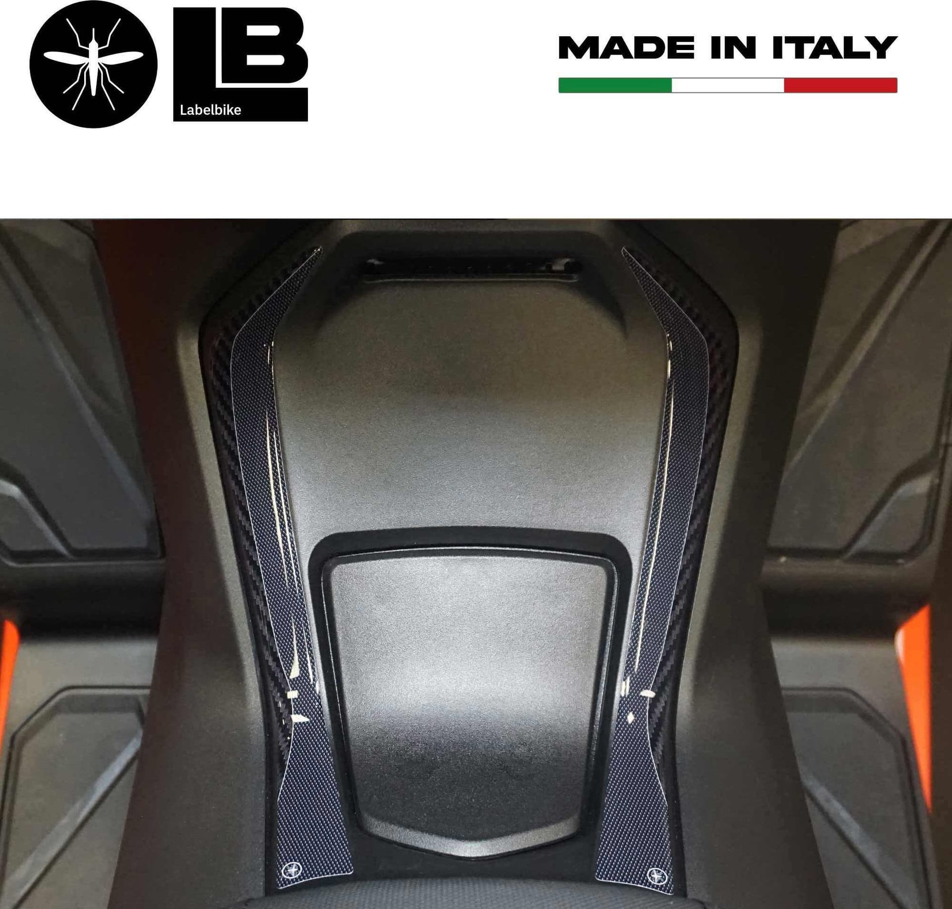 Adesivi 3D protezioni laterali Pedana anteriore compatibili con Honda Forza 300 in Decalcomanie adesivi e magneti LabelBike - Bibbiano, commercioVirtuoso.it
