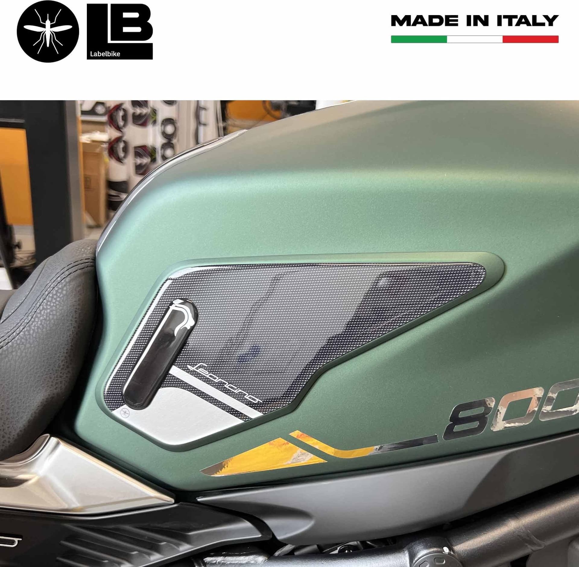 Adesivi 3D Protezioni laterali serbatoio compatibili con Benelli Leoncino 800 in Decalcomanie adesivi e magneti LabelBike - Bibbiano, commercioVirtuoso.it