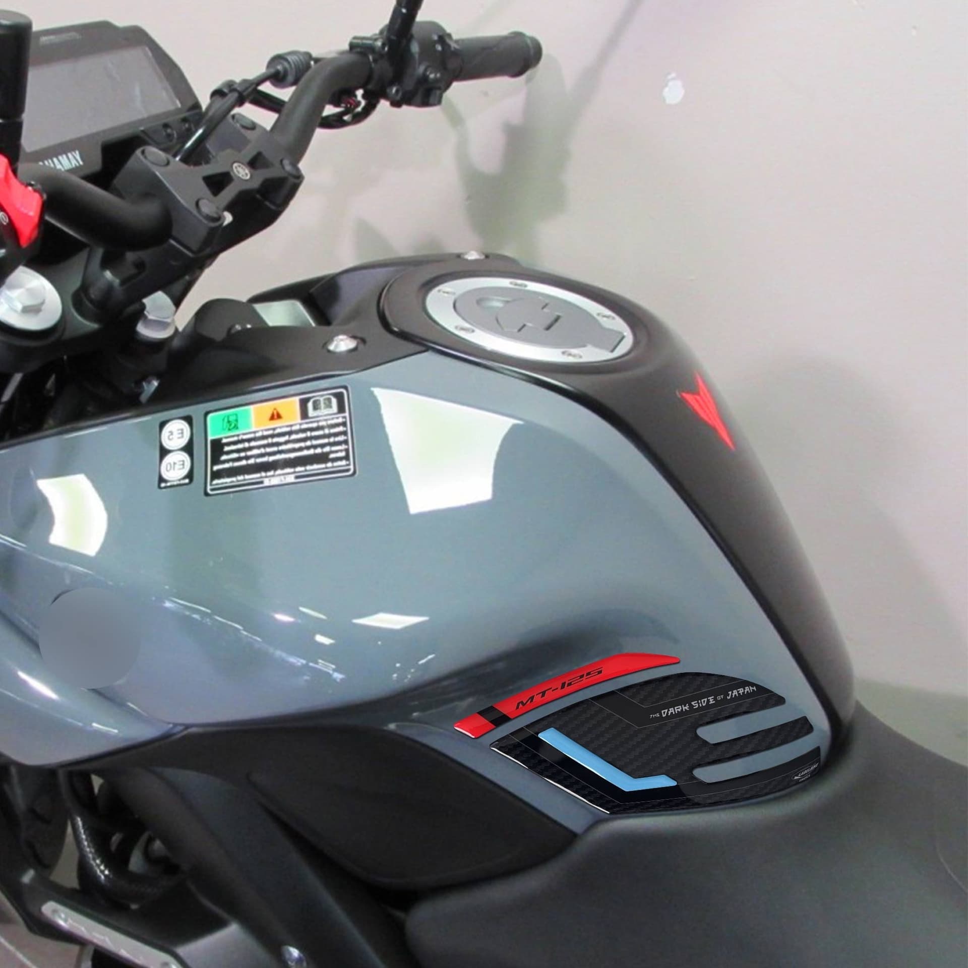 Adesivi 3D Protezioni Laterali serbatoio compatibili con Yamaha Mt125 2020-2023 in Decalcomanie adesivi e magneti LabelBike - Bibbiano, commercioVirtuoso.it
