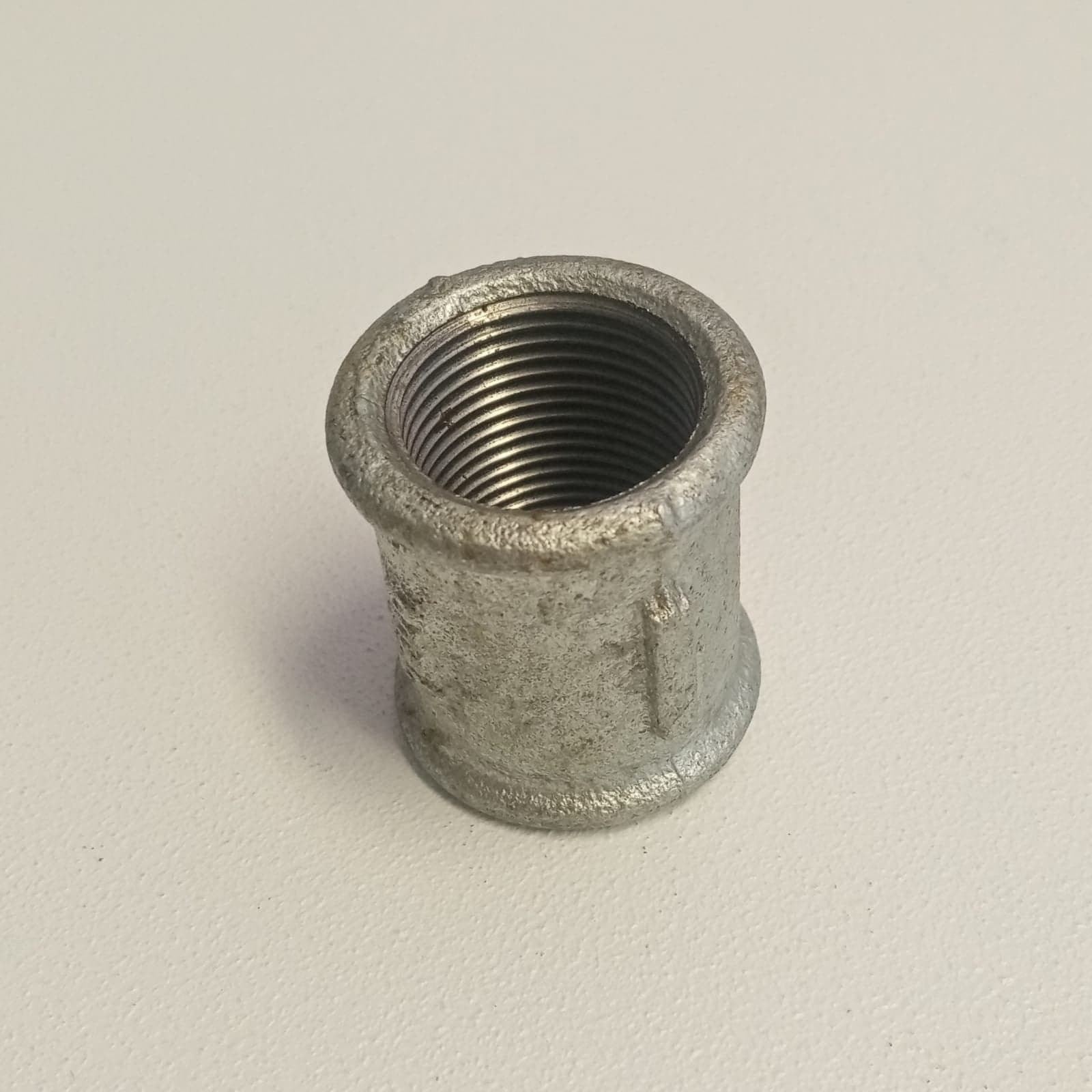 Raccordo FF  3/4'' - 2pz manicotto giunzione di ghisa zincata malleabile in Raccordi filettati Aloiserw.com - Altomonte, commercioVirtuoso.it