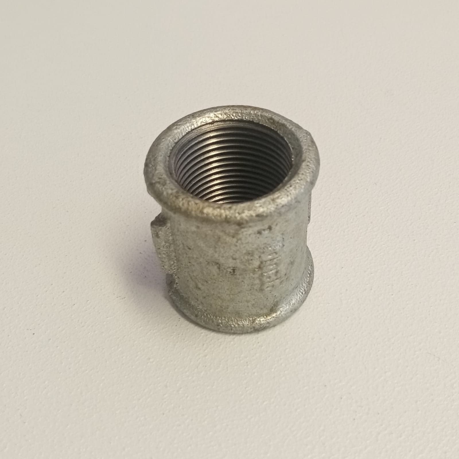 Raccordo FF 1/2'' - 2pz manicotto giunzione di ghisa zincata malleabile in Raccordi filettati Aloiserw.com - Altomonte, commercioVirtuoso.it
