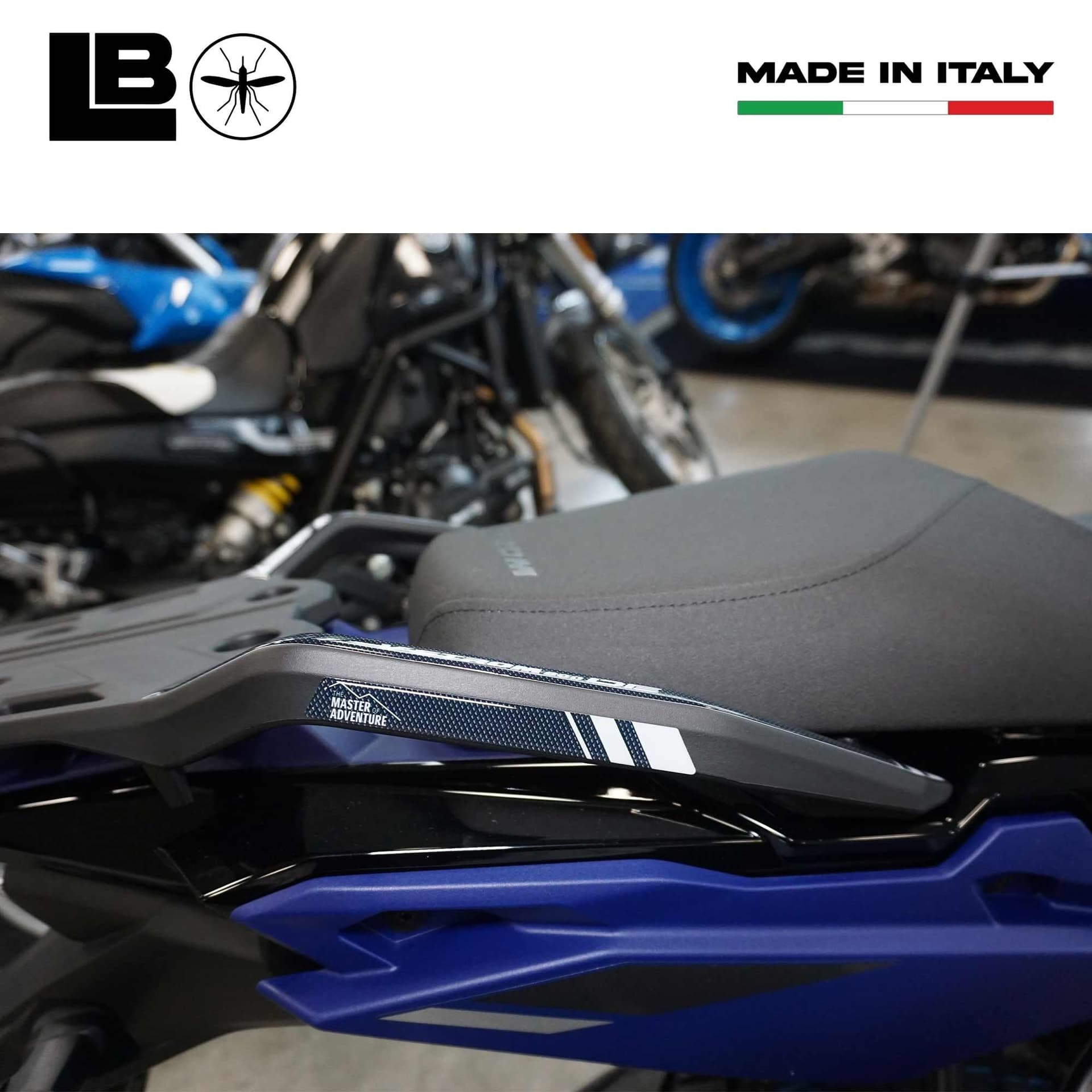 Adesivi 3D Protezioni maniglie passeggero compatibili con Suzuki V-Strom 800DE in Decalcomanie adesivi e magneti LabelBike - Bibbiano, commercioVirtuoso.it
