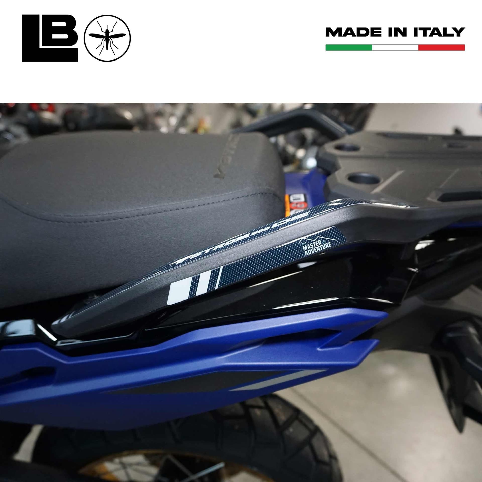 Adesivi 3D Protezioni maniglie passeggero compatibili con Suzuki V-Strom 800DE in Decalcomanie adesivi e magneti LabelBike - Bibbiano, commercioVirtuoso.it