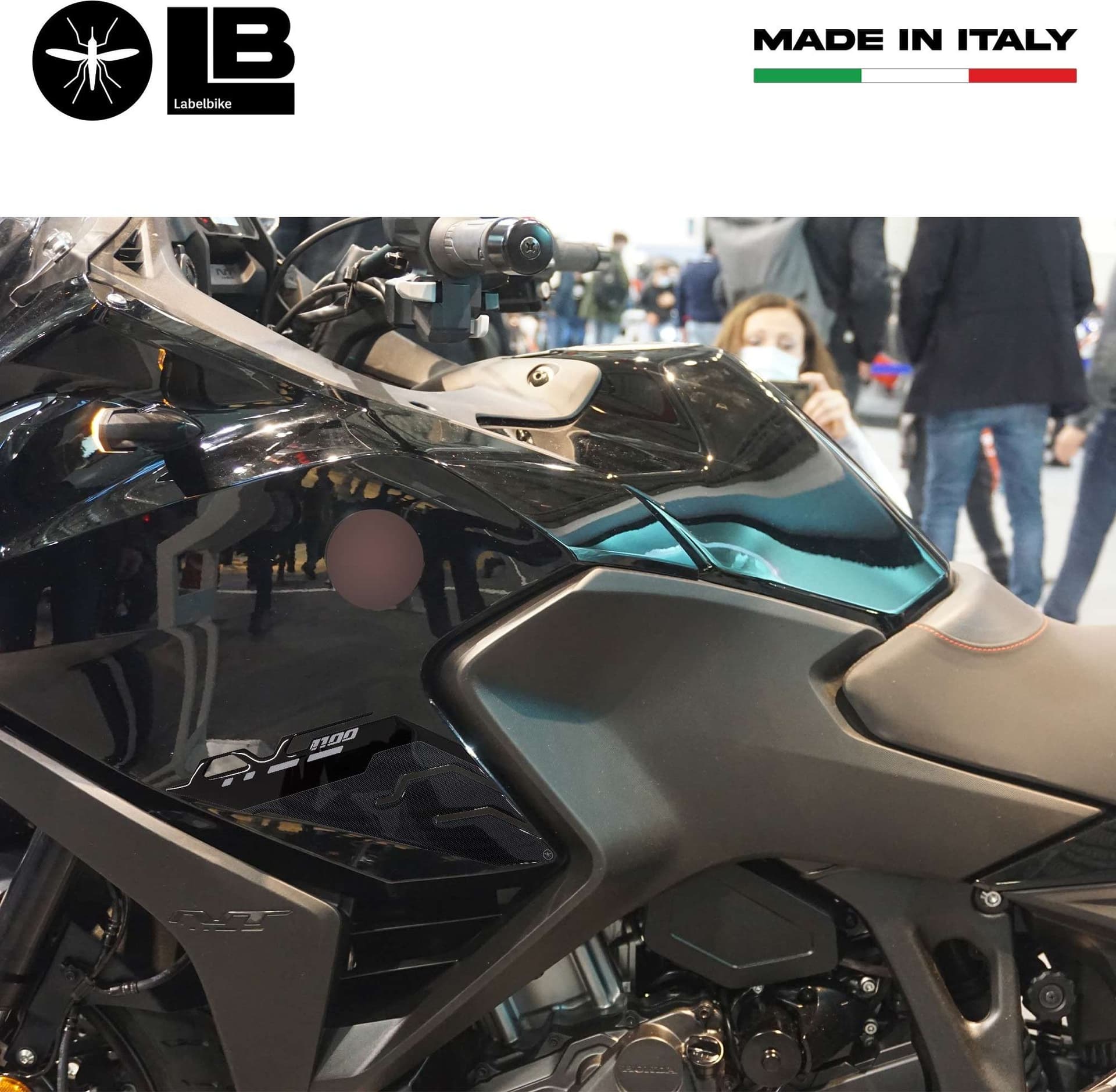 Adesivi 3D Protezioni pance laterali moto compatibili con Honda Nt1100 2022-2023 in Decalcomanie adesivi e magneti LabelBike - Bibbiano, commercioVirtuoso.it