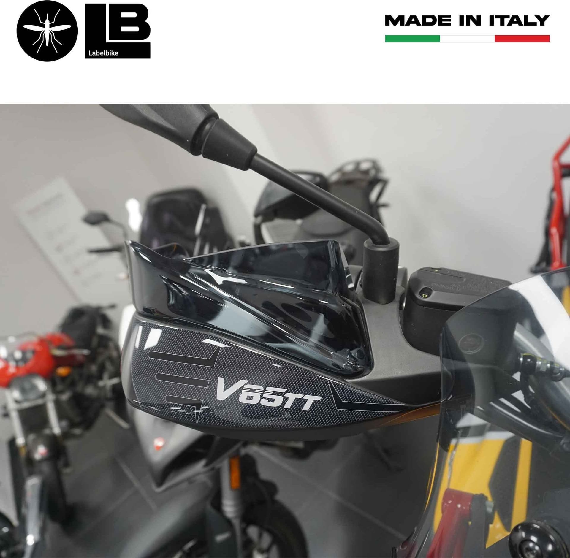 Adesivi 3D Protezioni Paramani compatibili con Moto Guzzi V85 TT 2019 - 2023 in Decalcomanie adesivi e magneti LabelBike - Bibbiano, commercioVirtuoso.it