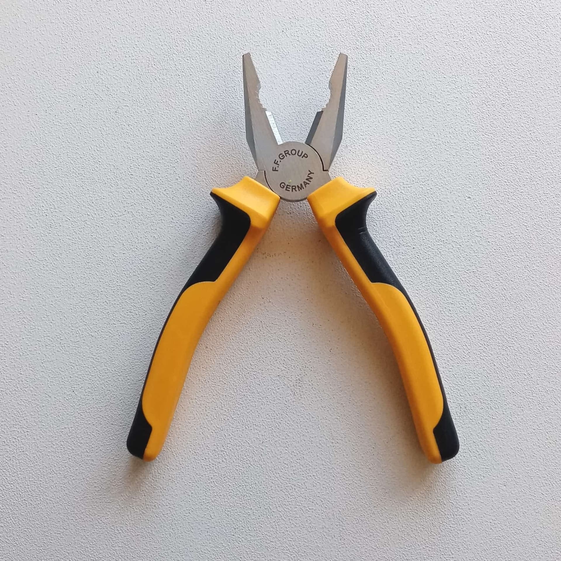 FF Group 200mm pinza combinata multiuso universale per bloccare e tagliare in Pinze per ingegneri Aloiserw.com - Altomonte, commercioVirtuoso.it