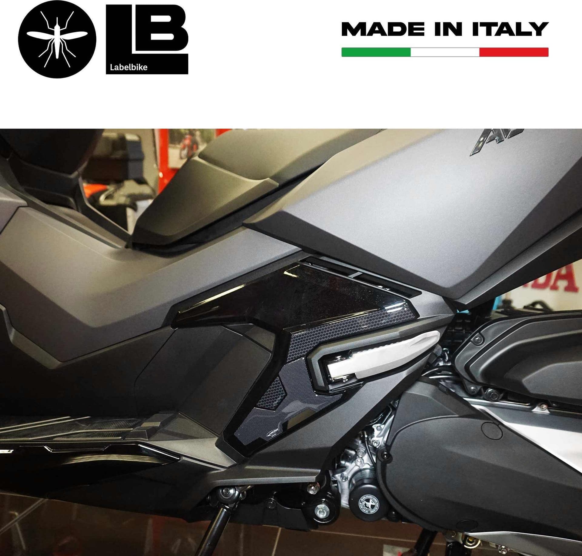 Adesivi 3D Protezioni pedane poggiapiedi compatibili con Honda ADV350 2022-2023 in Decalcomanie adesivi e magneti LabelBike - Bibbiano, commercioVirtuoso.it
