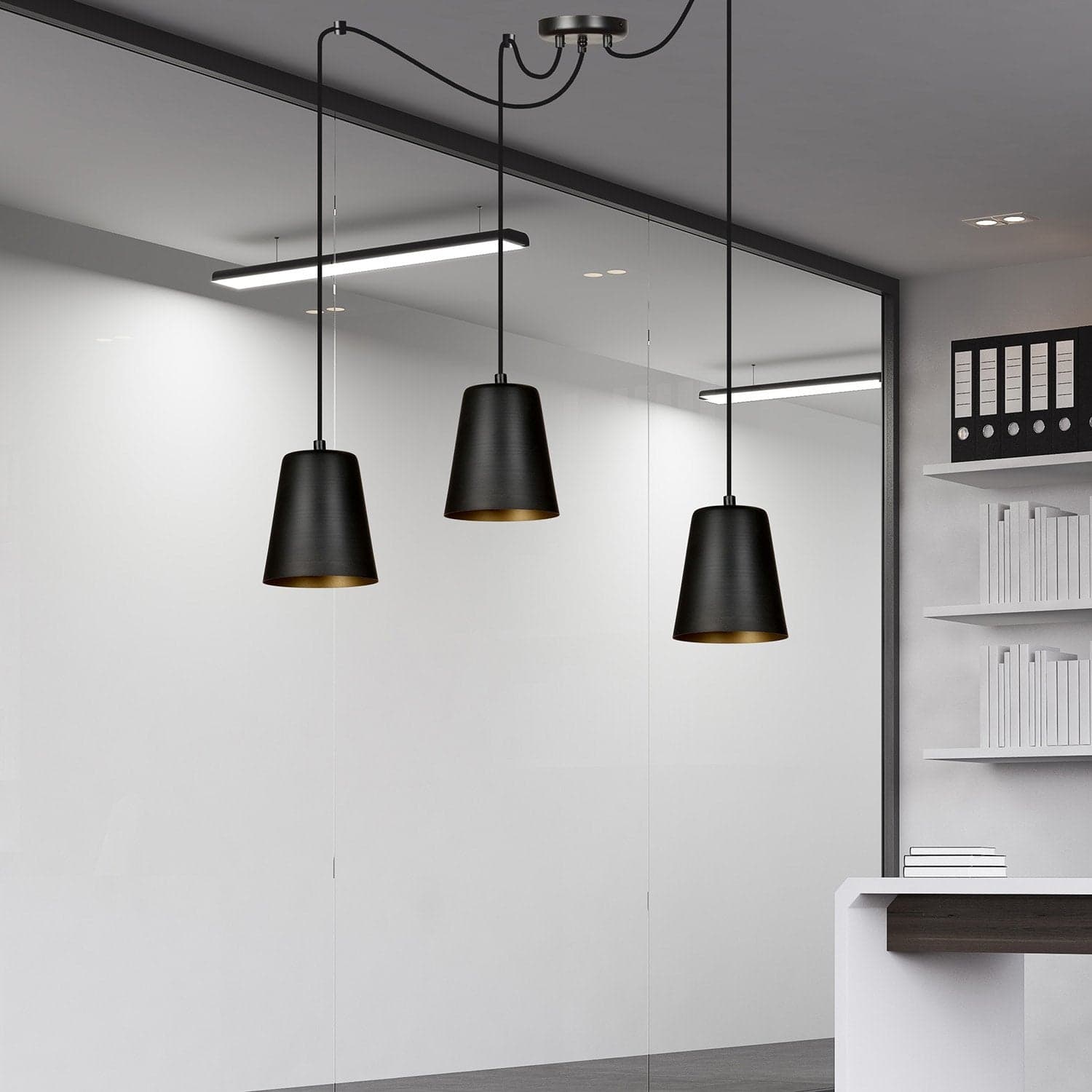 Lampadario 3 Luci Link In Acciaio Nero Cavo Lungo E Paralumi Cono Nero E Oro in Lampade a sospensione LuceArt - Montecorvino Pugliano, commercioVirtuoso.it