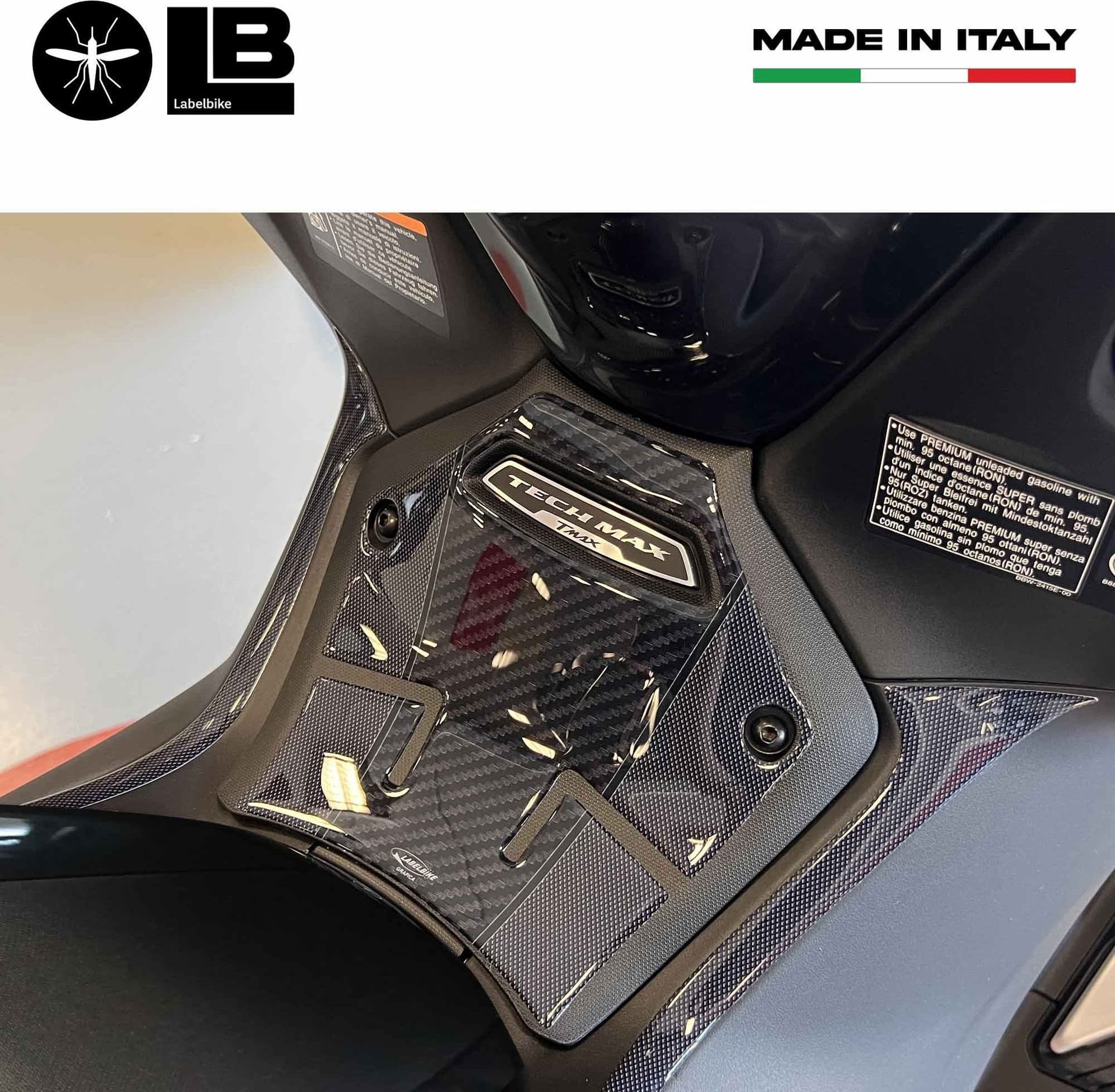 Adesivi 3D Protezioni Pedana centrale scooter compatibili con Yamaha Tmax 2022-2024 in Decalcomanie adesivi e magneti LabelBike - Bibbiano, commercioVirtuoso.it