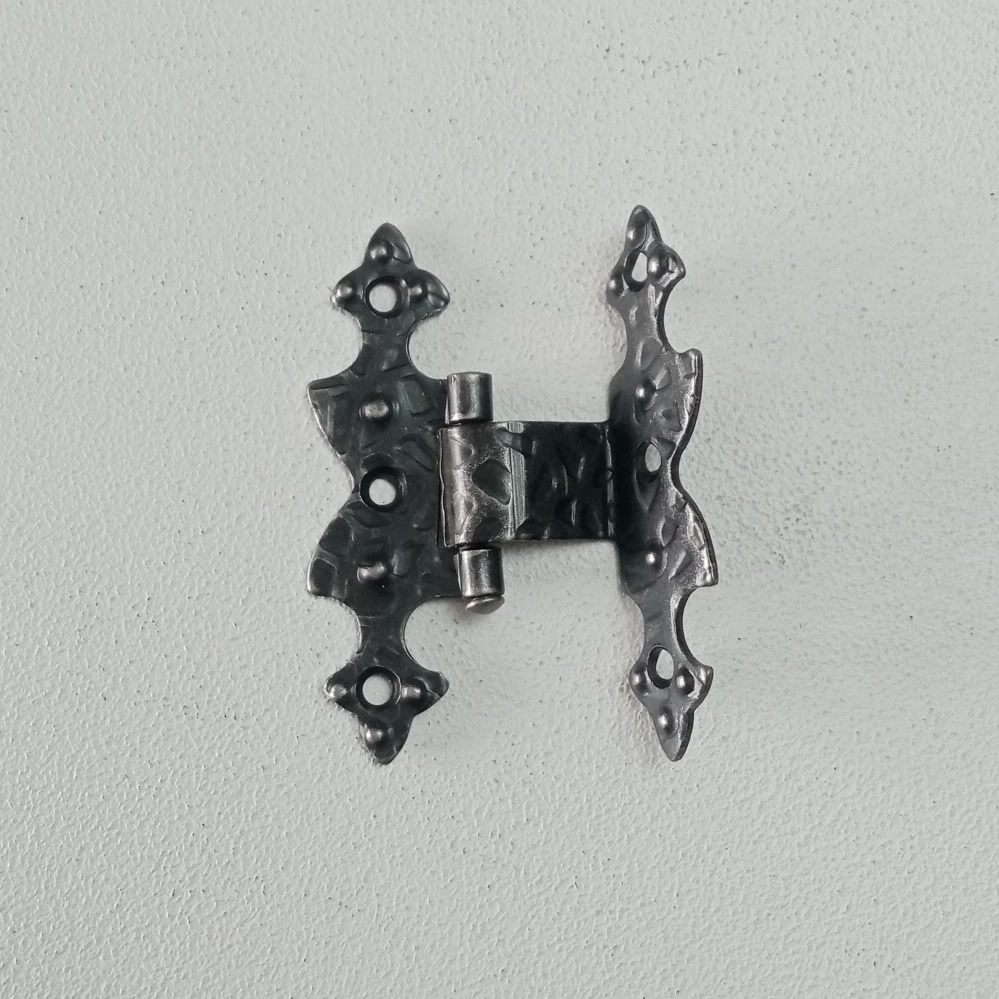 Cerniera da 67x38mm ali zancate stile ferro battuto verniciata fumè in Cardini Aloiserw.com - Altomonte, commercioVirtuoso.it