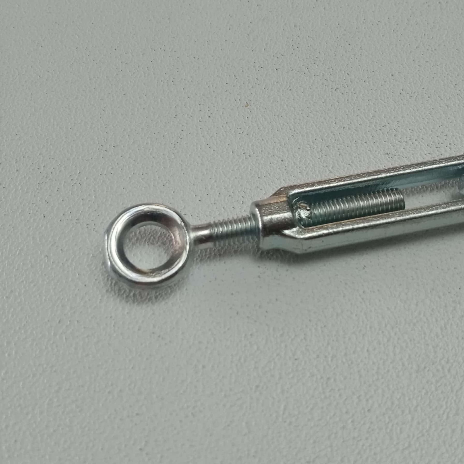 Robur tenditore occhio gancio M 6 da 1/4 di pollice lunghezza minima 132mm in Tenditori Aloiserw.com - Altomonte, commercioVirtuoso.it