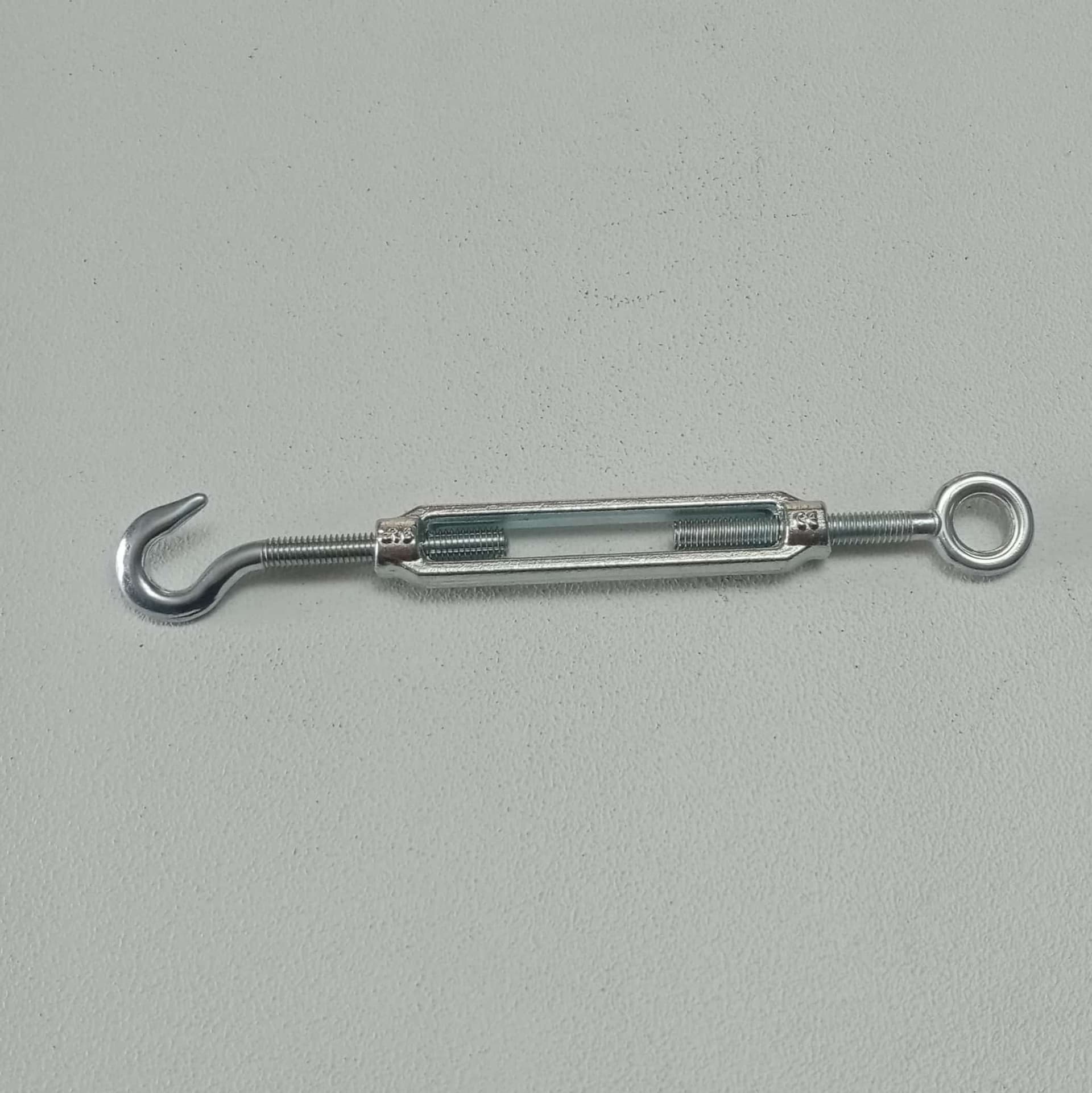 Robur tenditore occhio gancio M 8 da 5/16 di pollice lunghezza minima 170mm in Tenditori Aloiserw.com - Altomonte, commercioVirtuoso.it