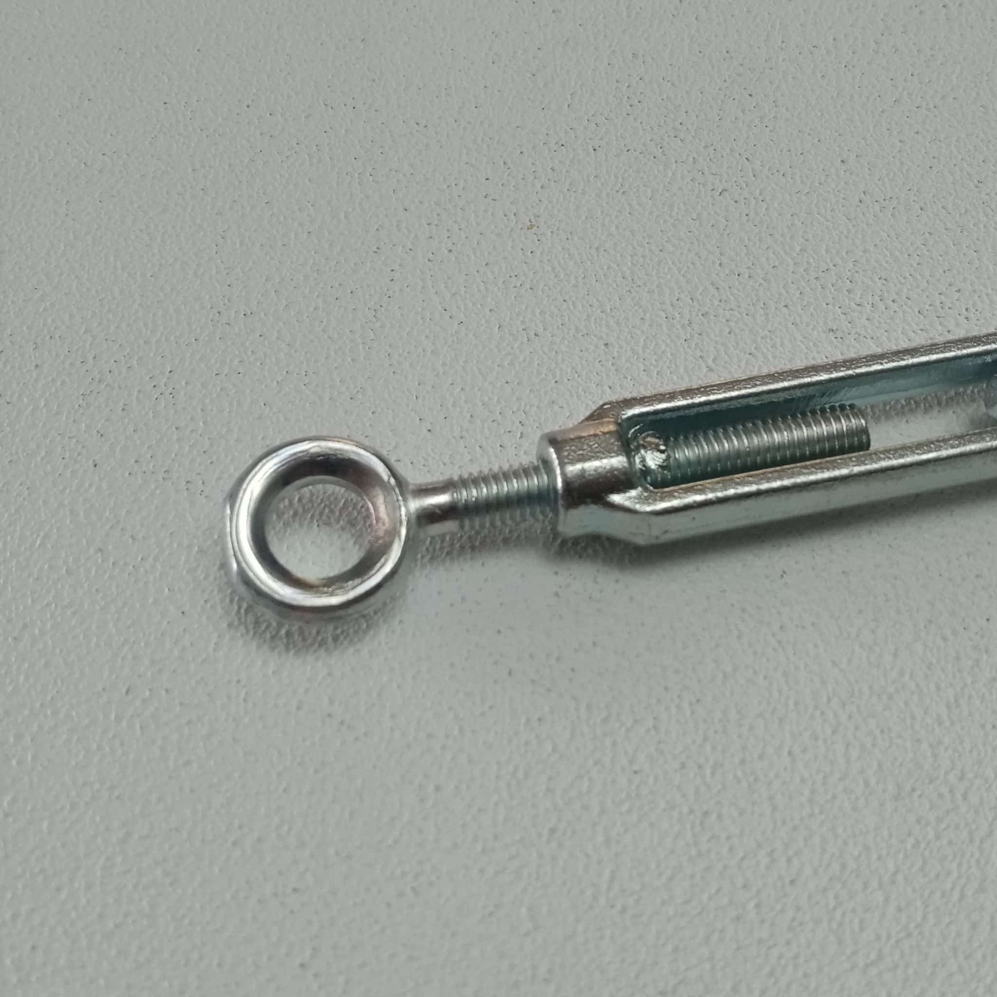Robur tenditore occhio gancio M 8 da 5/16 di pollice lunghezza minima 170mm in Tenditori Aloiserw.com - Altomonte, commercioVirtuoso.it