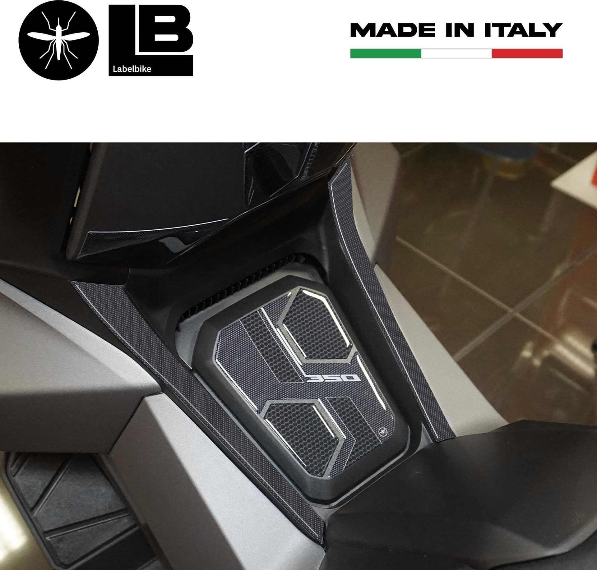 Adesivi resina 3D Protezioni pedana sportello compatibile con Honda ADV350 2022 in Decalcomanie adesivi e magneti LabelBike - Bibbiano, commercioVirtuoso.it