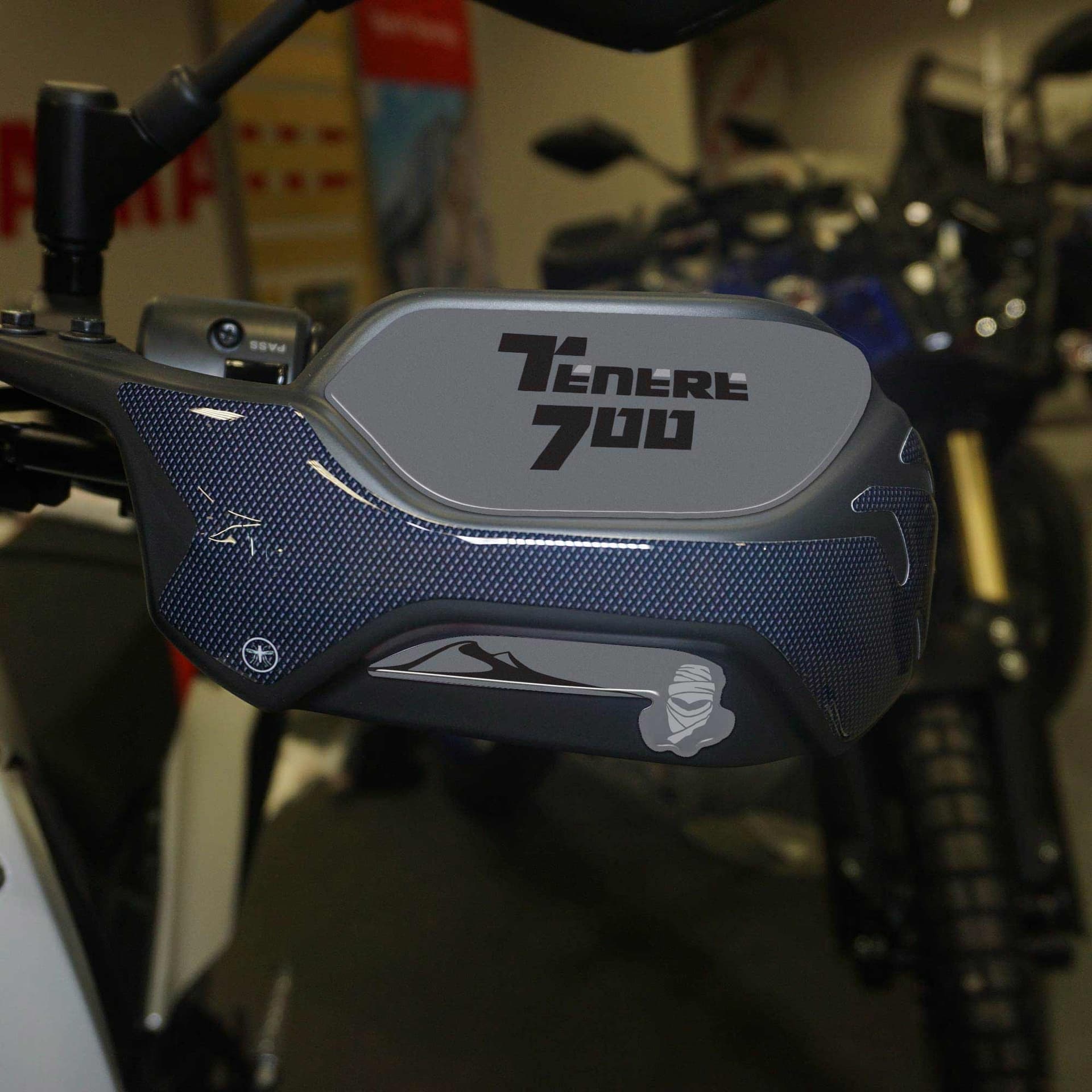 Adesivi resina gel 3D Protezioni Paramani compatibili con Yamaha Tenere 700 2022 in Decalcomanie adesivi e magneti LabelBike - Bibbiano, commercioVirtuoso.it