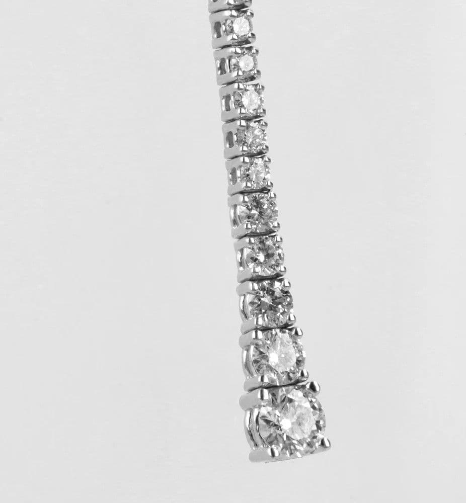 Namuri - Pendente Degradè In Oro Bianco 18K E Diamanti in Collane Alba Gioielli - Casoria, commercioVirtuoso.it