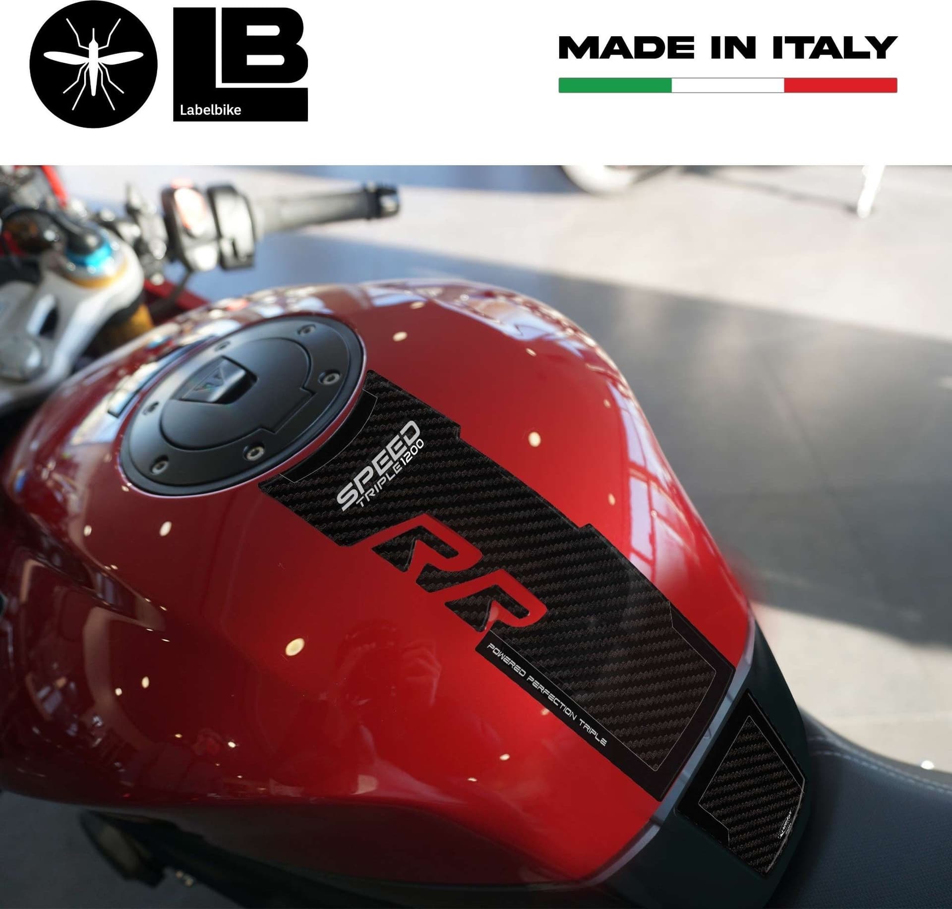 Adesivo 3D Kit serbatoio compatibile con Triumph Speed Triple 1200 RR in Decalcomanie adesivi e magneti LabelBike - Bibbiano, commercioVirtuoso.it