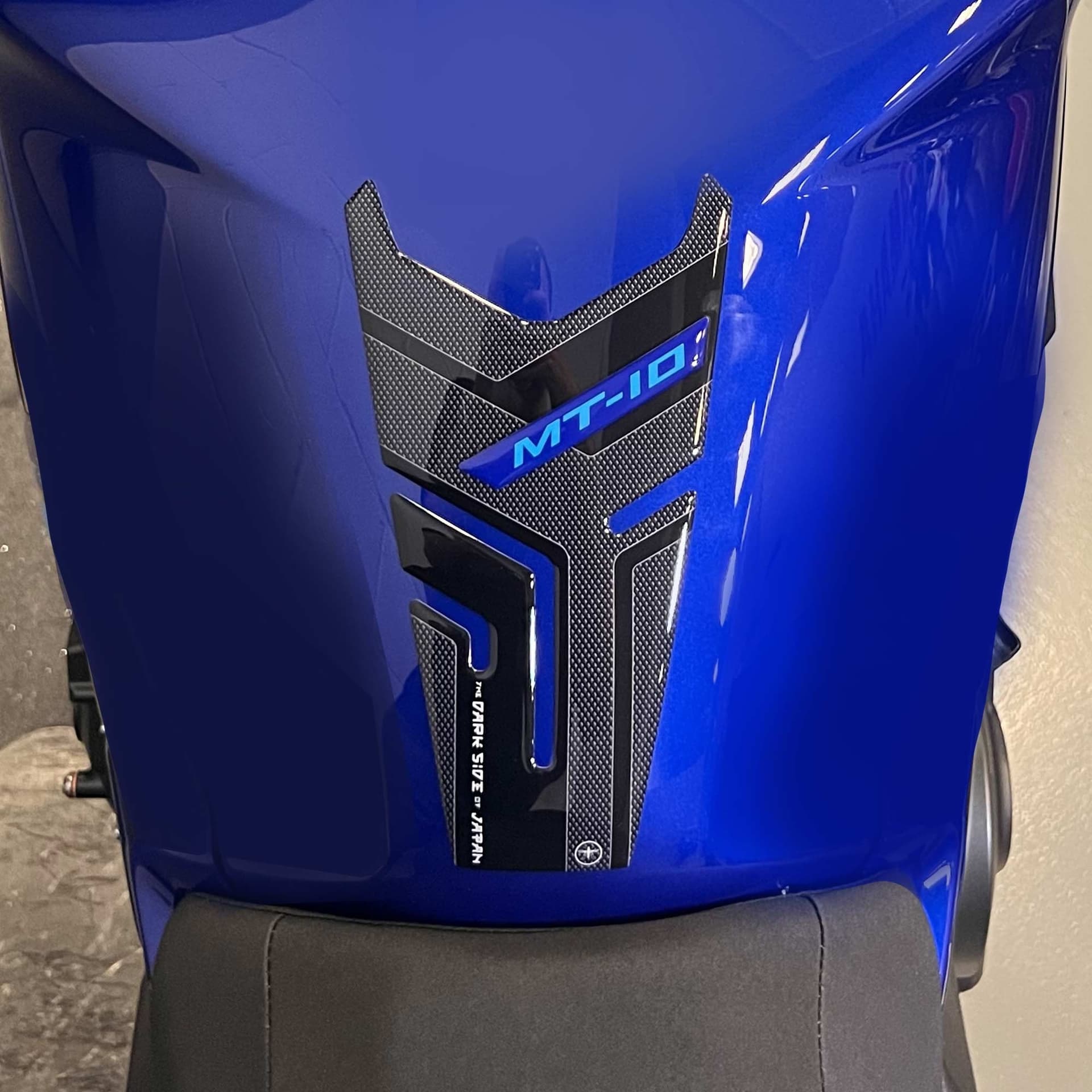Adesivo 3D Protezione Paraserbatoio moto compatibile con Yamaha MT-10 SP 2022-23 in Decalcomanie adesivi e magneti LabelBike - Bibbiano, commercioVirtuoso.it