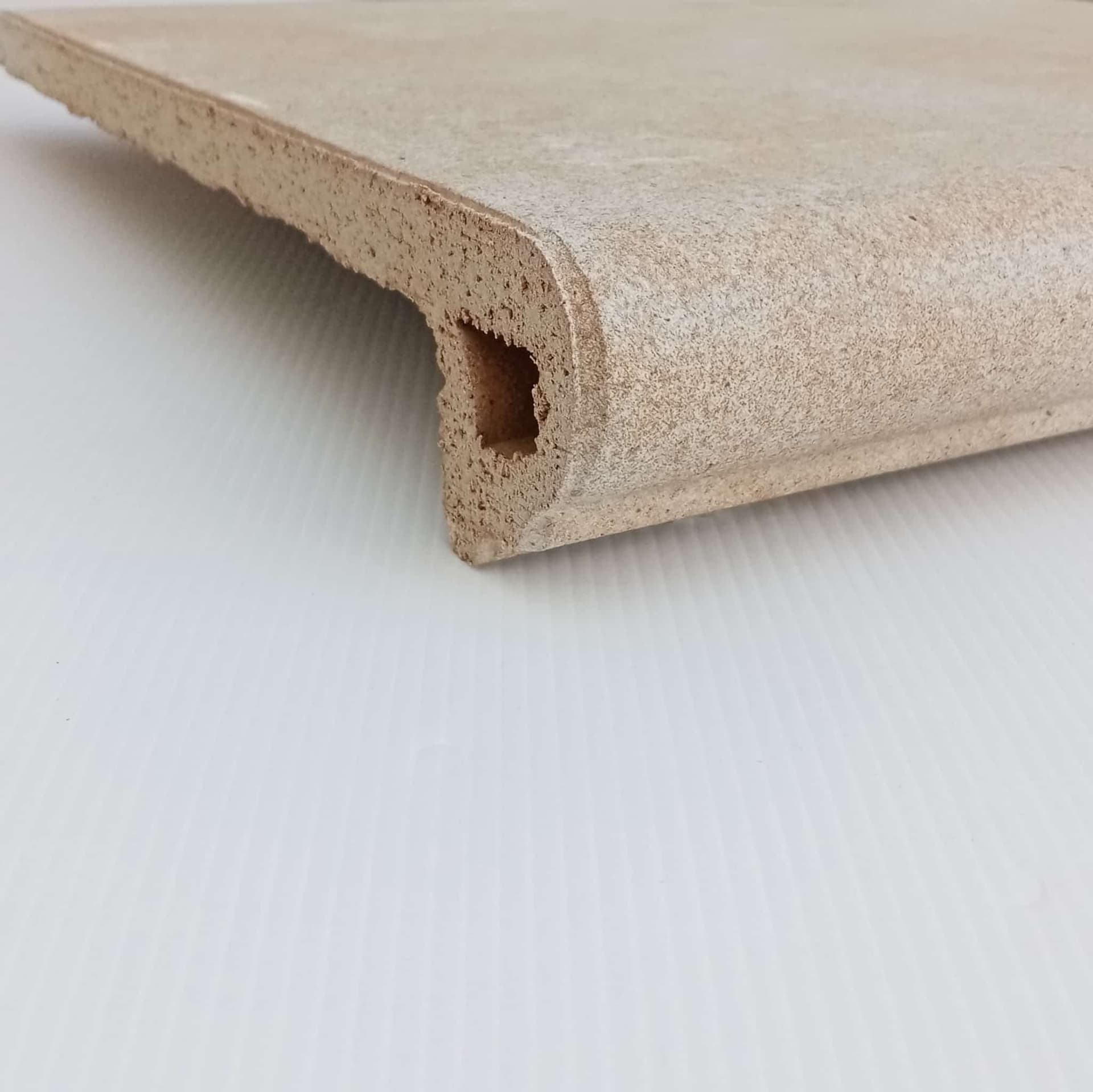 Gradino klinker 325x330x18mm serie Capri colore Beige - 1pz in Scale a libretto Aloiserw.com - Altomonte, commercioVirtuoso.it