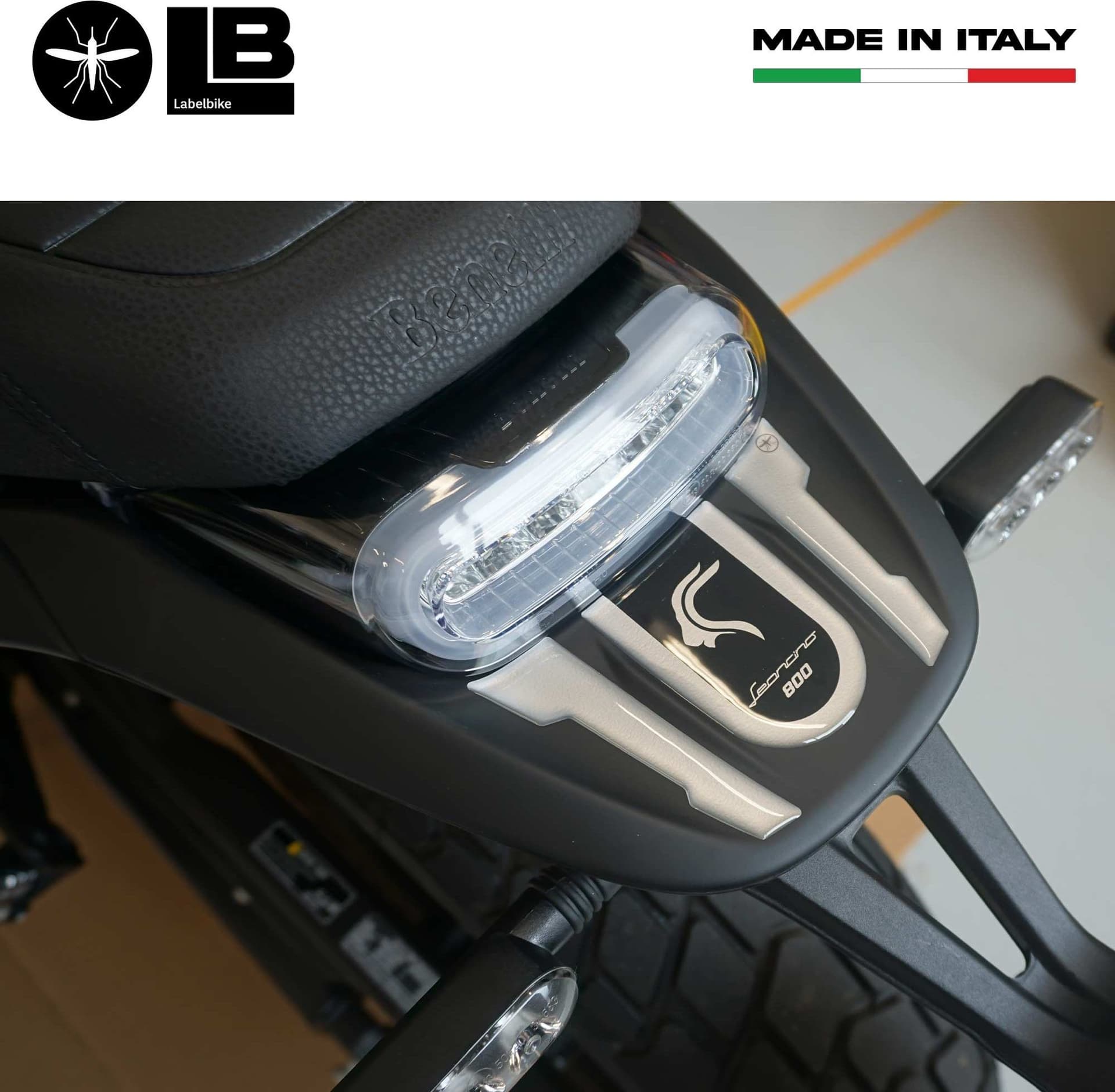 Adesivo 3D Protezione resinata codino moto compatibile con Benelli Leoncino 800 in Decalcomanie adesivi e magneti LabelBike - Bibbiano, commercioVirtuoso.it