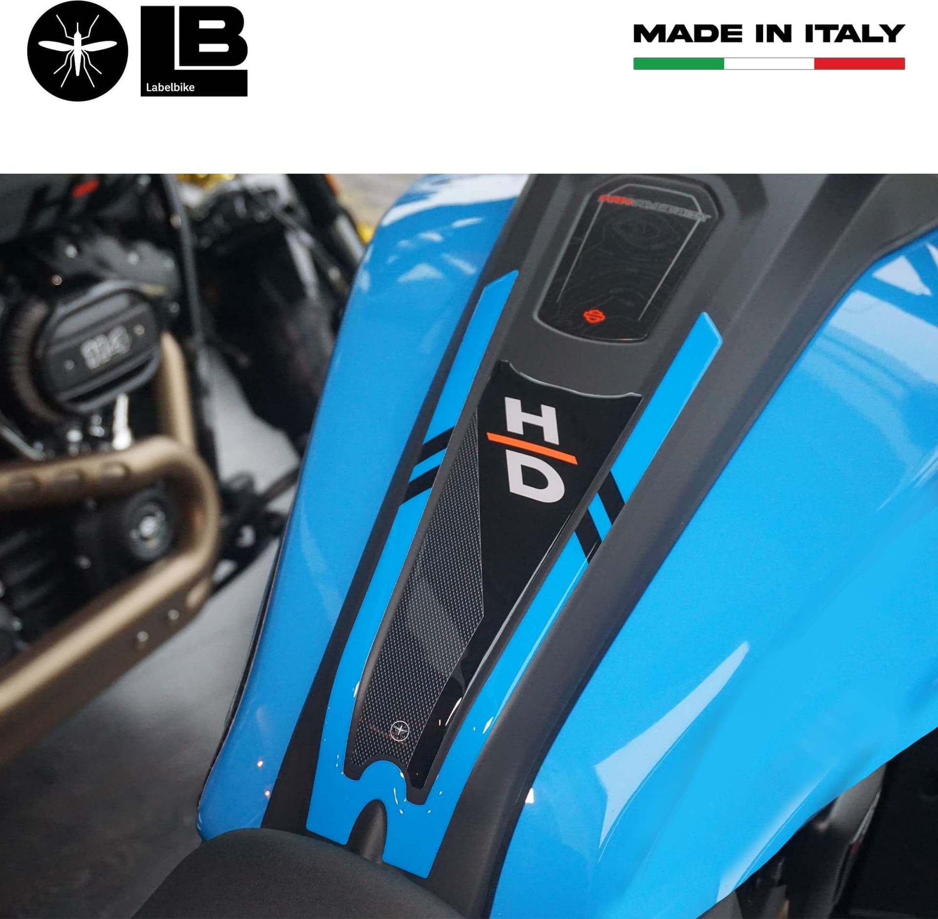 Adesivo 3D Protezione serbatoio moto compatibile con Harley Davidson Pan America in Decalcomanie adesivi e magneti LabelBike - Bibbiano, commercioVirtuoso.it