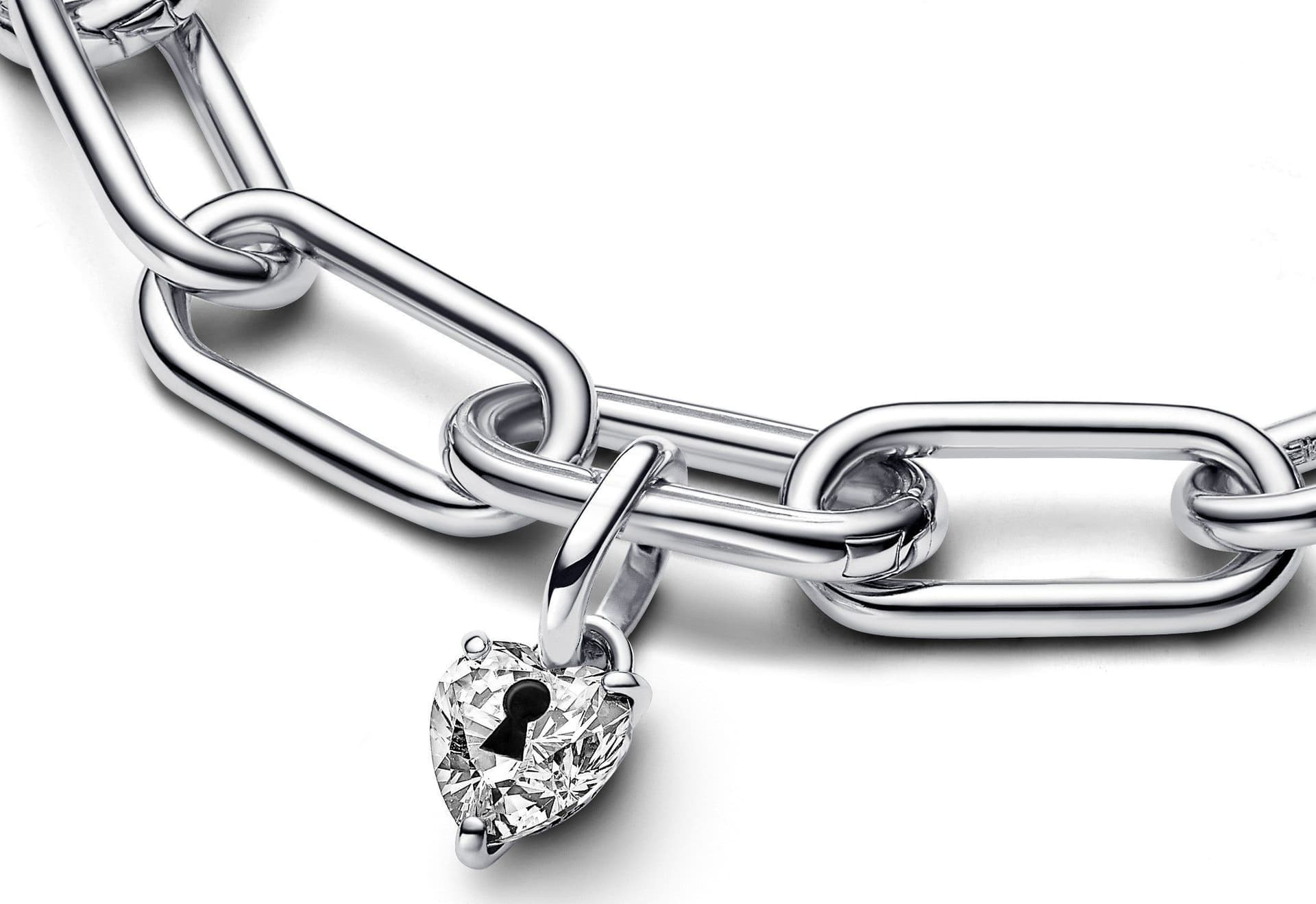 Pandora - Charm Mini Pendente Keyhole Heart Pandora ME in Bead Charm Alba Gioielli - Casoria, commercioVirtuoso.it