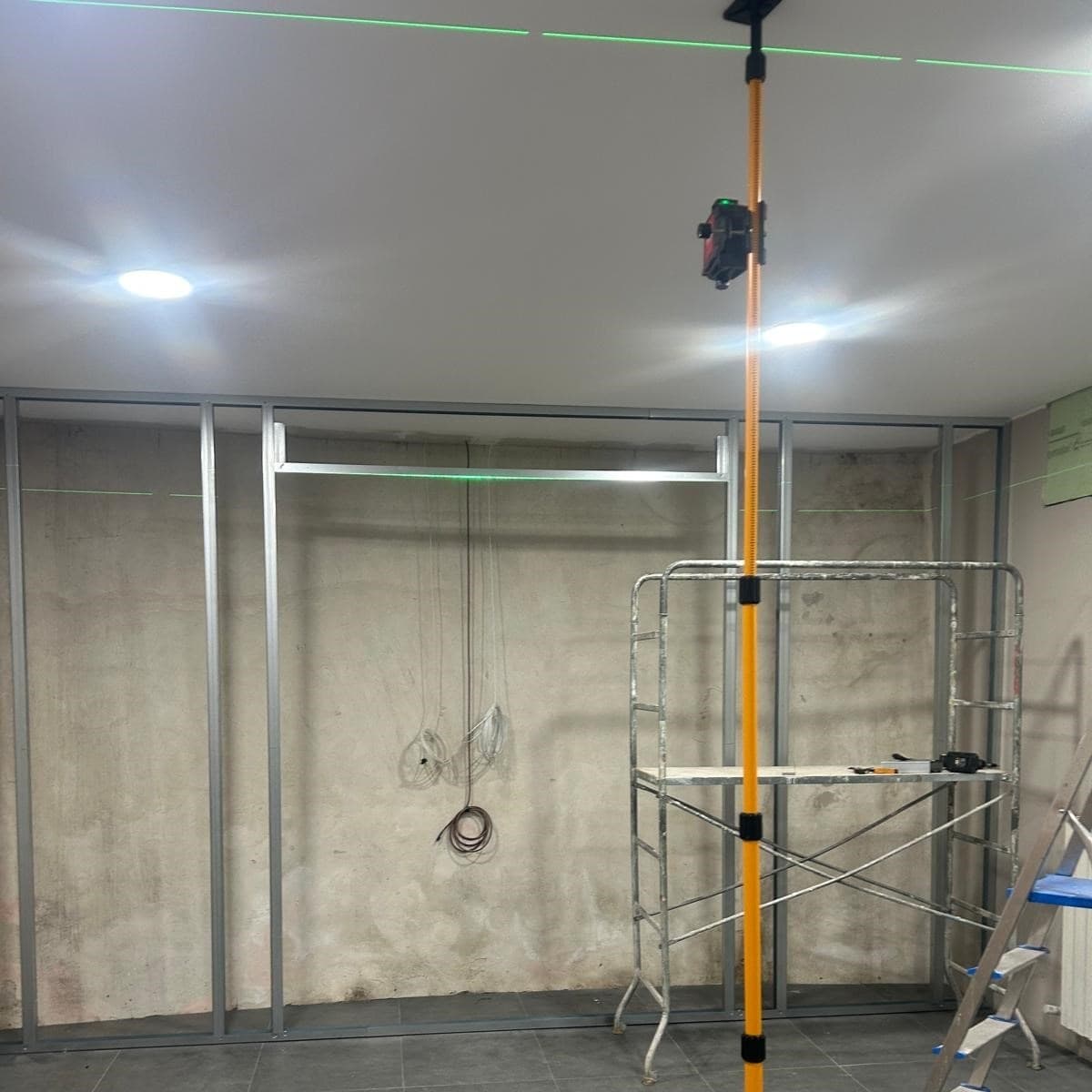FF Group asta di estensione regolabile da 1,23 - 3,85mt per supporto laser in Treppiedi Aloiserw.com - Altomonte, commercioVirtuoso.it