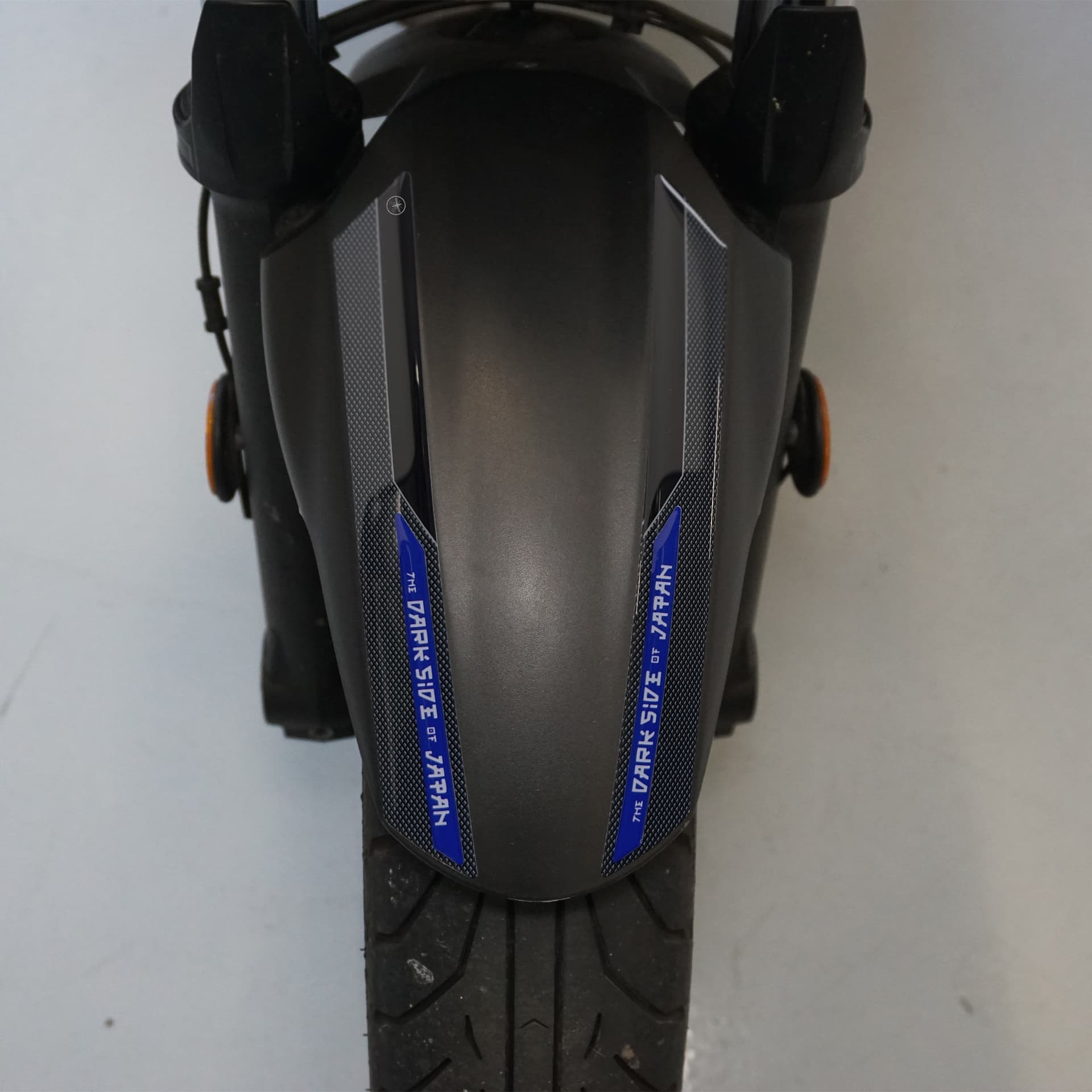 Adesivo 3D Protezione Parafango moto compatibile con Yamaha MT-07 2018 - 2023 in Decalcomanie adesivi e magneti LabelBike - Bibbiano, commercioVirtuoso.it