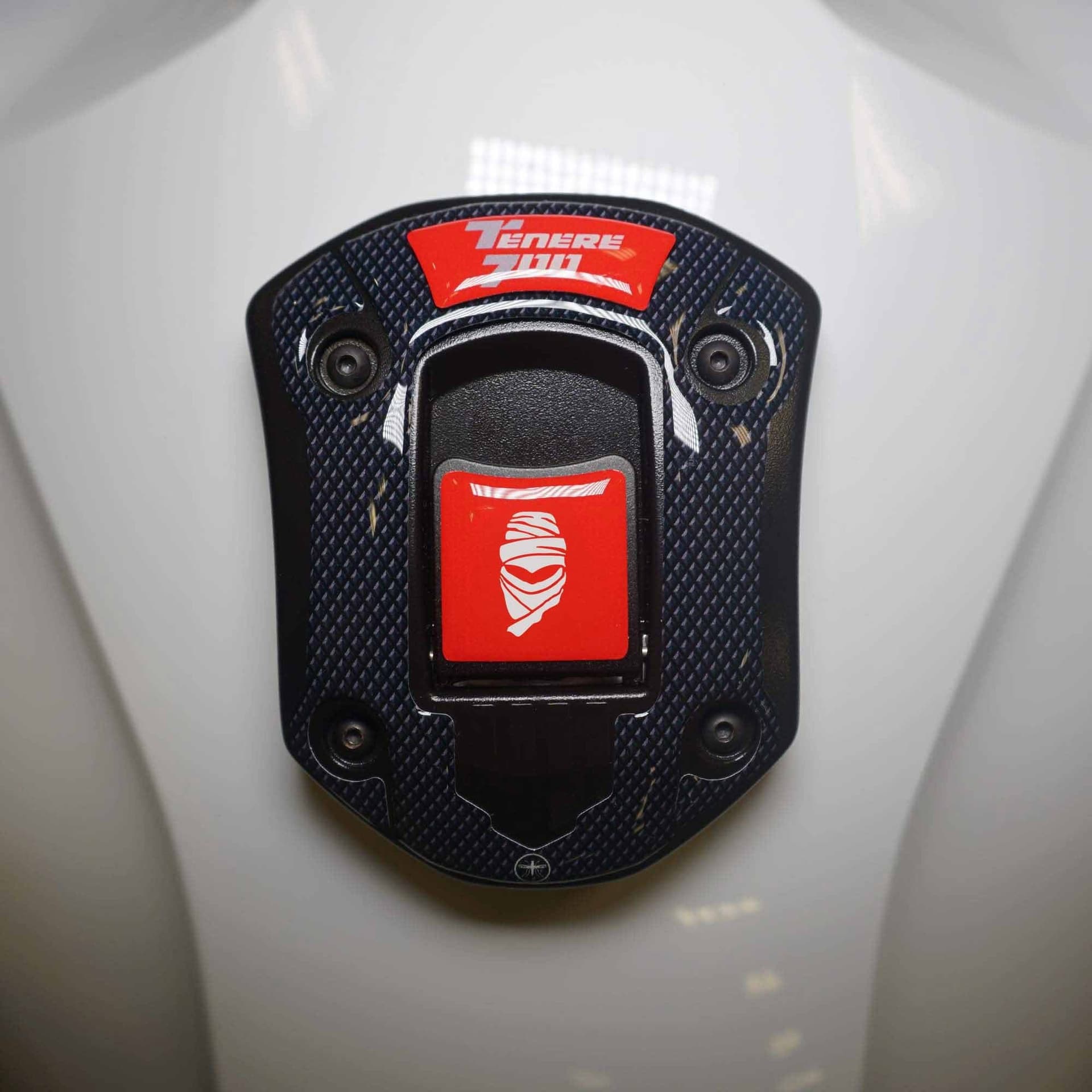 Adesivo 3D Protezione Tappo Serbatoio compatibile con Yamaha Tenere 700 dal 2019 in Decalcomanie adesivi e magneti LabelBike - Bibbiano, commercioVirtuoso.it