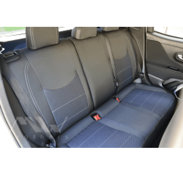 Set coprisedili su misura per Jeep Renegade (2015-2022), Comfort style in Set per interni Autooggetti.it - Roma, commercioVirtuoso.it