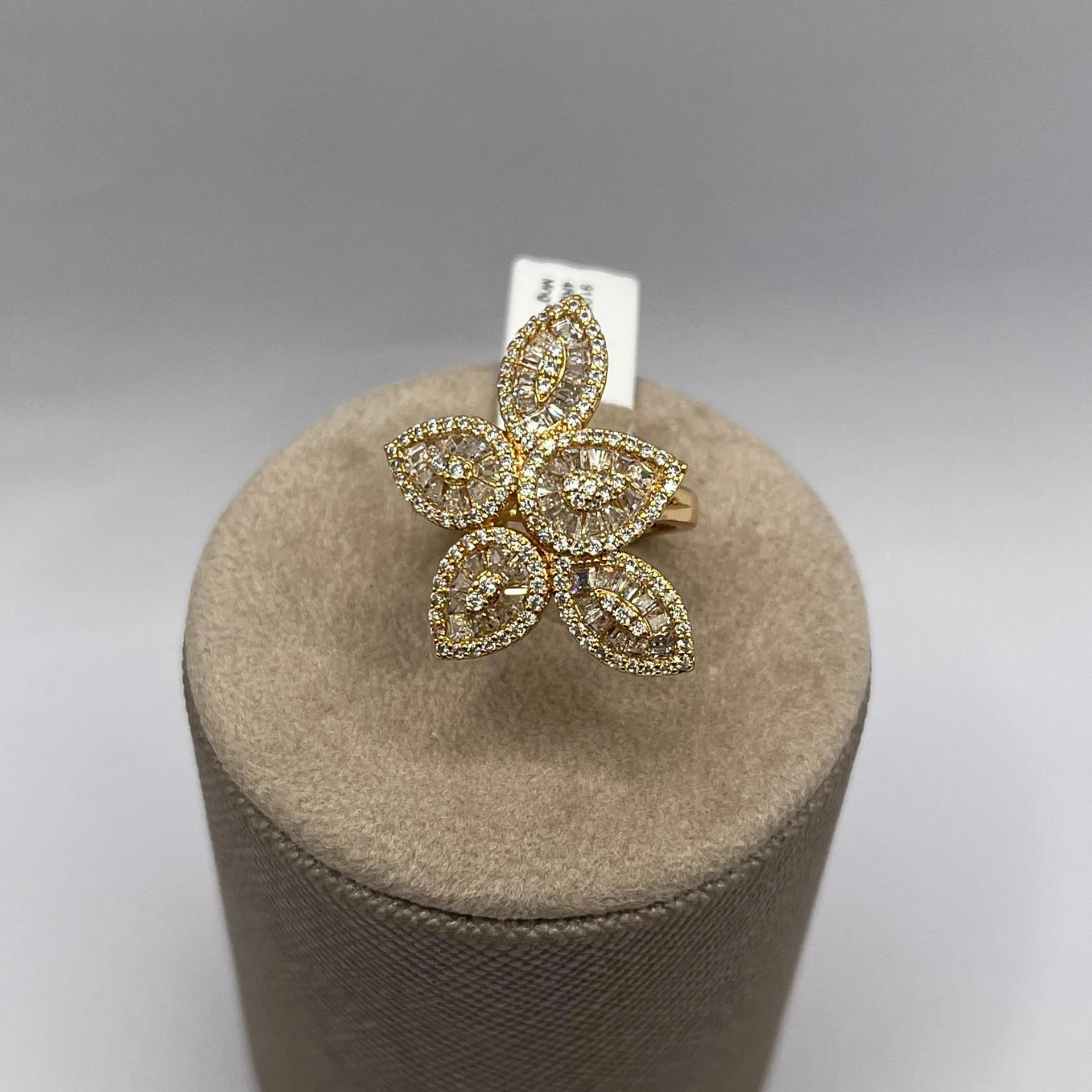 Anello donna 38BYCAMELI 4RB712 in Anelli Gioielleria Cameli - Monte Urano, commercioVirtuoso.it