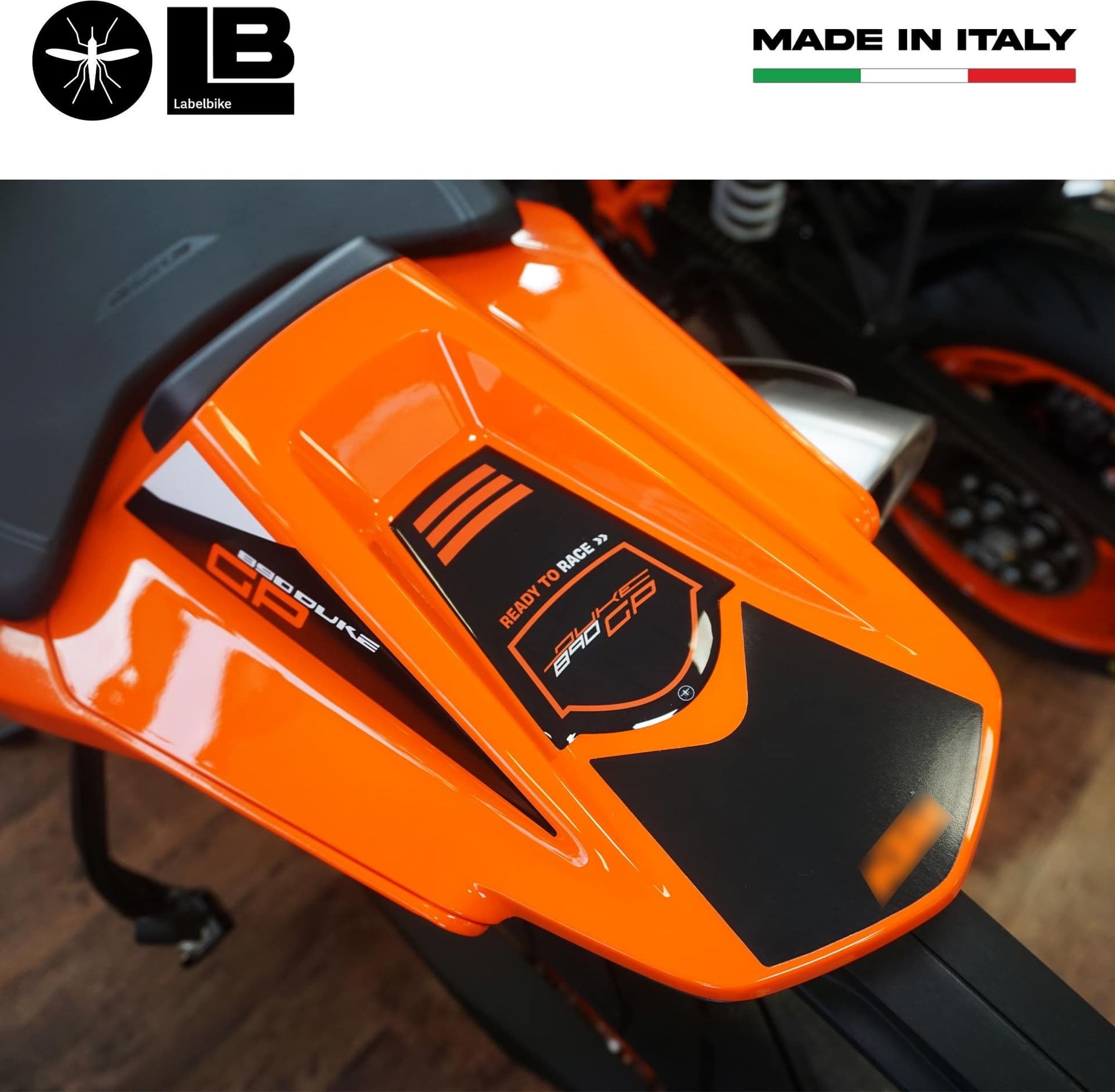 Adesivo resinato Gel 3D codino moto compatibile con KTM 890 Duke GP 2022-2023 in Decalcomanie adesivi e magneti LabelBike - Bibbiano, commercioVirtuoso.it