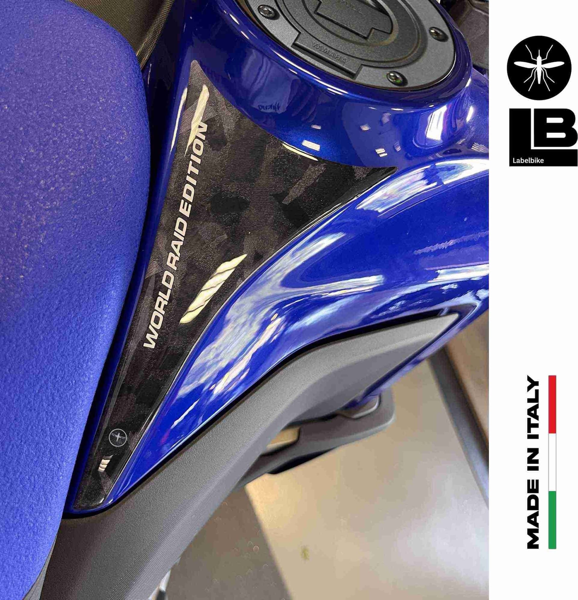 Due Adesivi 3D Paraserbatoio moto compatibili con Yamaha Tenere 700 World Raid in Decalcomanie adesivi e magneti LabelBike - Bibbiano, commercioVirtuoso.it