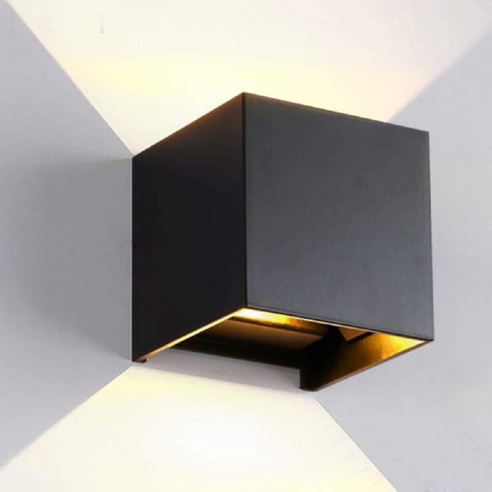 APPLIQUE LED CUBO NERO LAMPADA DA PARETE 5W 750LMN LUCE REGOLABILE UPDOWN IP65 in Lampade da parete Trade Shop italia - Napoli, commercioVirtuoso.it
