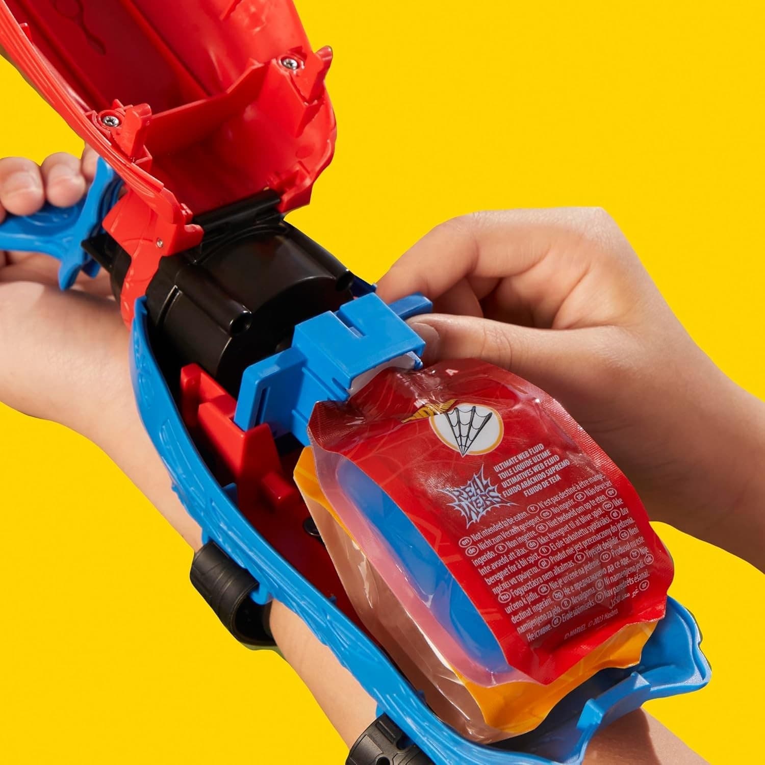 Hasbro - Spara Ragnatele Real Webs Hasbro F87345l0 in Guanti Centro Bimbo - Siderno, commercioVirtuoso.it