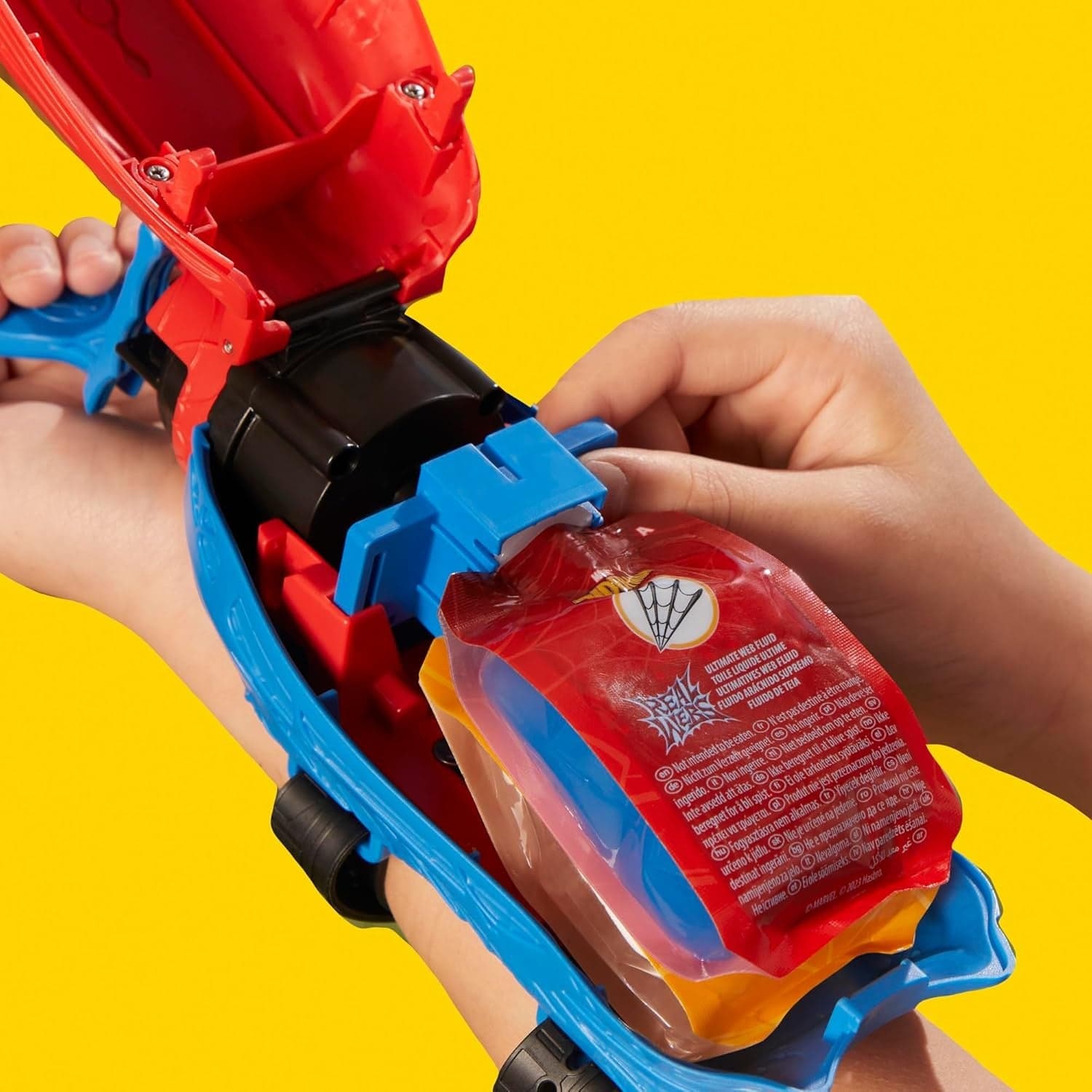 Hasbro - Spara Ragnatele Real Webs Hasbro F87345l0 in Guanti Centro Bimbo - Siderno, commercioVirtuoso.it