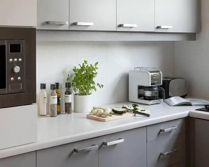 V33 - SMALTO RINNOVARE PERFECTION CUCINA 750ML BIANCO OPACO in Pittura per imbiancare Stockdoc - Terni, commercioVirtuoso.it