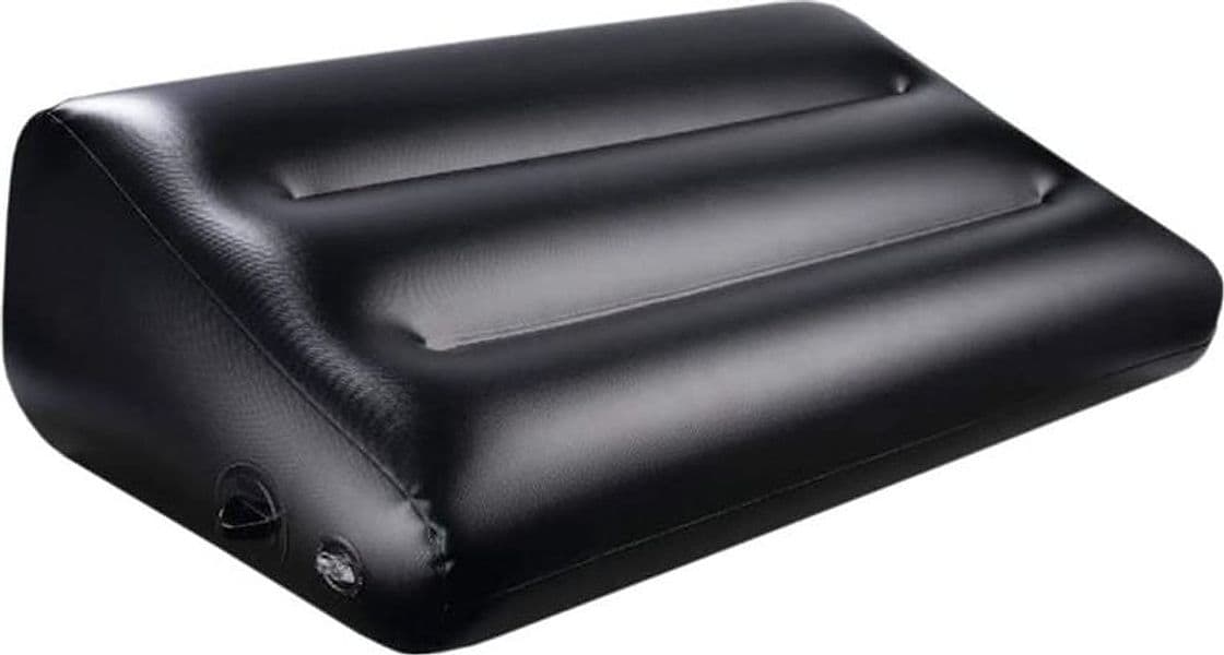 Dark Magic Triangle Wedge Inflatable Love Cushion in prodotto Erosdom - Palmi, commercioVirtuoso.it