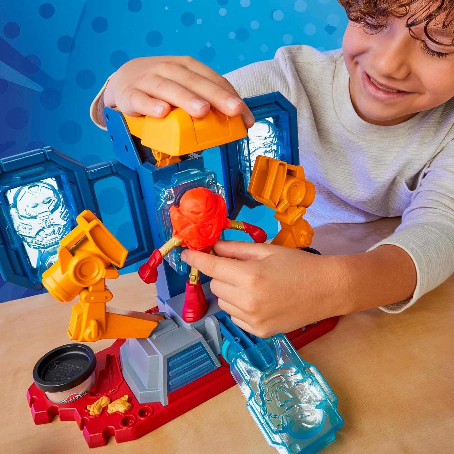Hasbro - Play-Doh Laboratorio di Creazione dell'Armatura di Iron Man in Argilla e pasta modellabile Centro Bimbo - Siderno, commercioVirtuoso.it