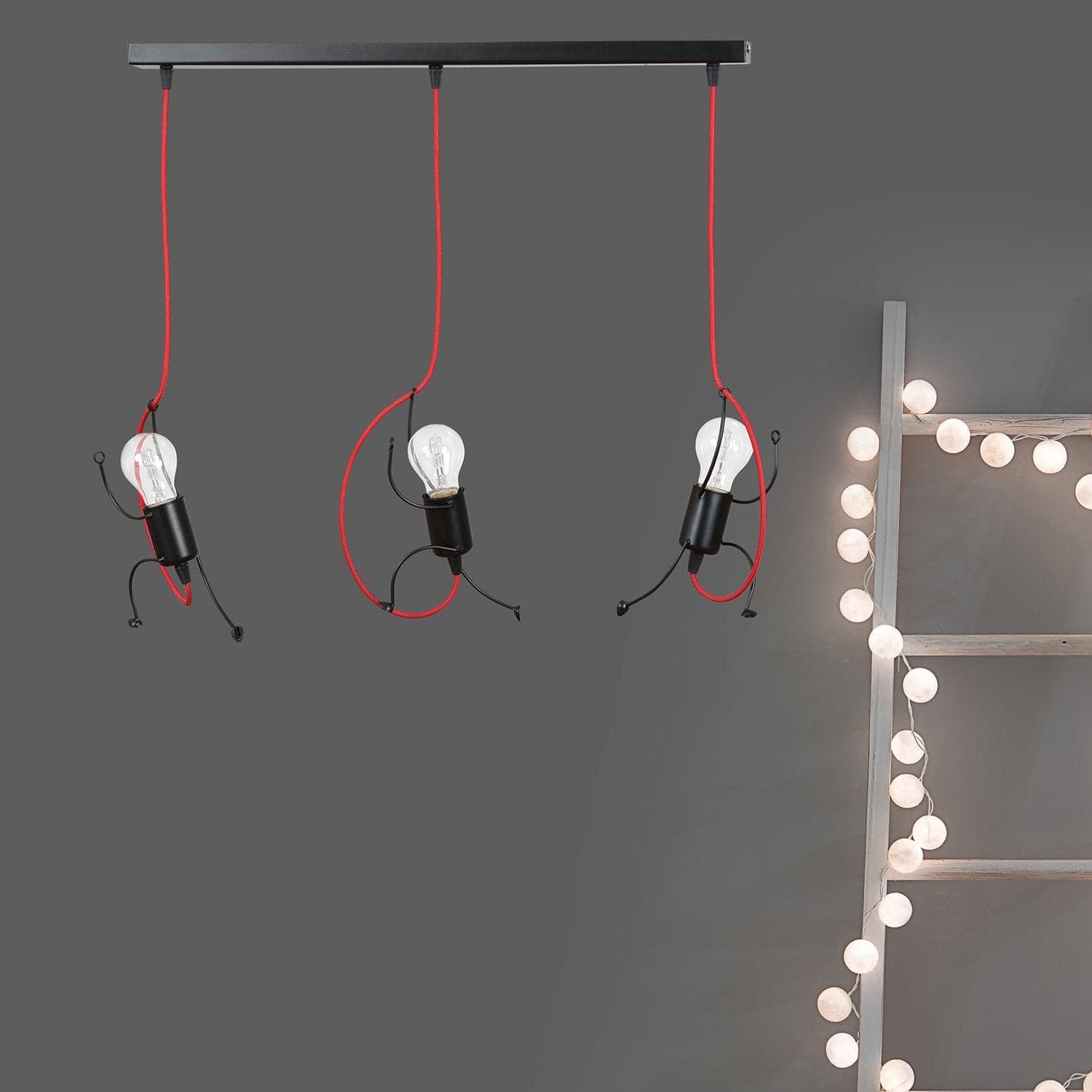 Sospensione 3 Luci Moderna Bobi In Acciaio Nero E Cavi Rossi A Figura Umana in Lampade a sospensione LuceArt - Montecorvino Pugliano, commercioVirtuoso.it