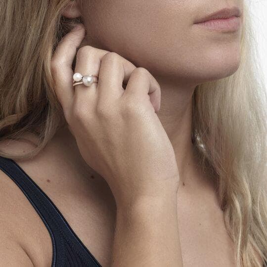 Trollbeads Anello Petali di Perla Grigia in Anelli Alba Gioielli - Casoria, commercioVirtuoso.it