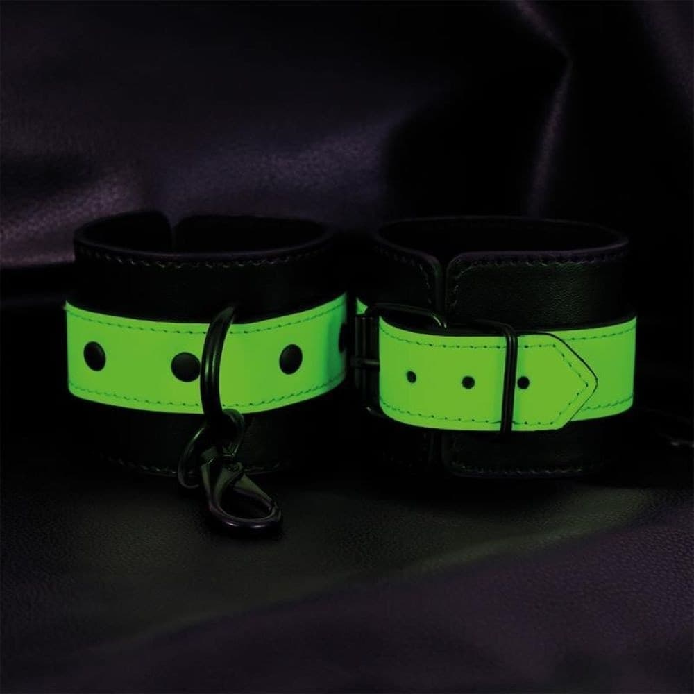 Kit Bondage Intoyou Shining Line: BDSM Luminoso da 5 Pezzi in Accessori per costrizione Sexy Tentazioni - Siracusa, commercioVirtuoso.it