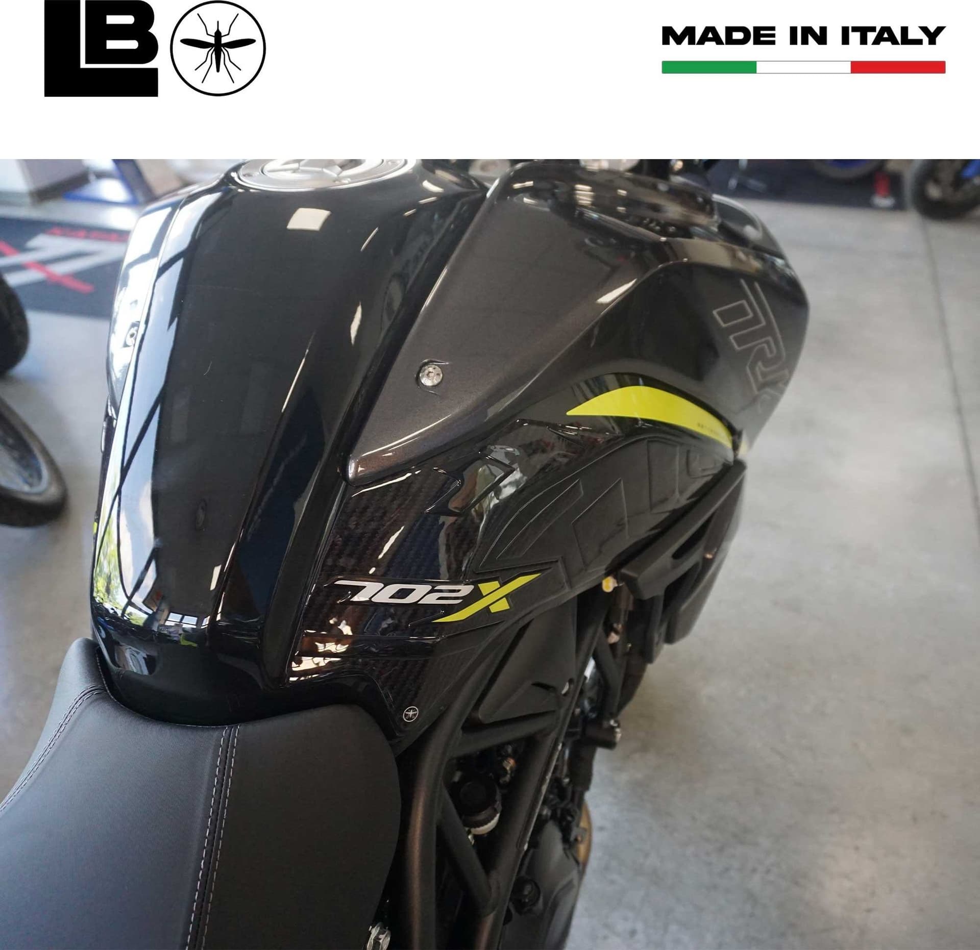 Adesivi 3D Protezioni laterali serbatoio moto compatibili con Benelli TRK 702X in Decalcomanie adesivi e magneti LabelBike - Bibbiano, commercioVirtuoso.it