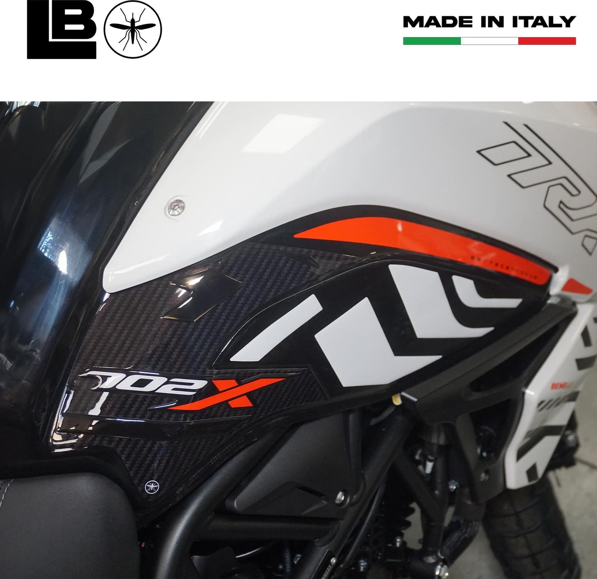 Adesivi 3D Protezioni laterali serbatoio moto compatibili con Benelli TRK 702X in Decalcomanie adesivi e magneti LabelBike - Bibbiano, commercioVirtuoso.it