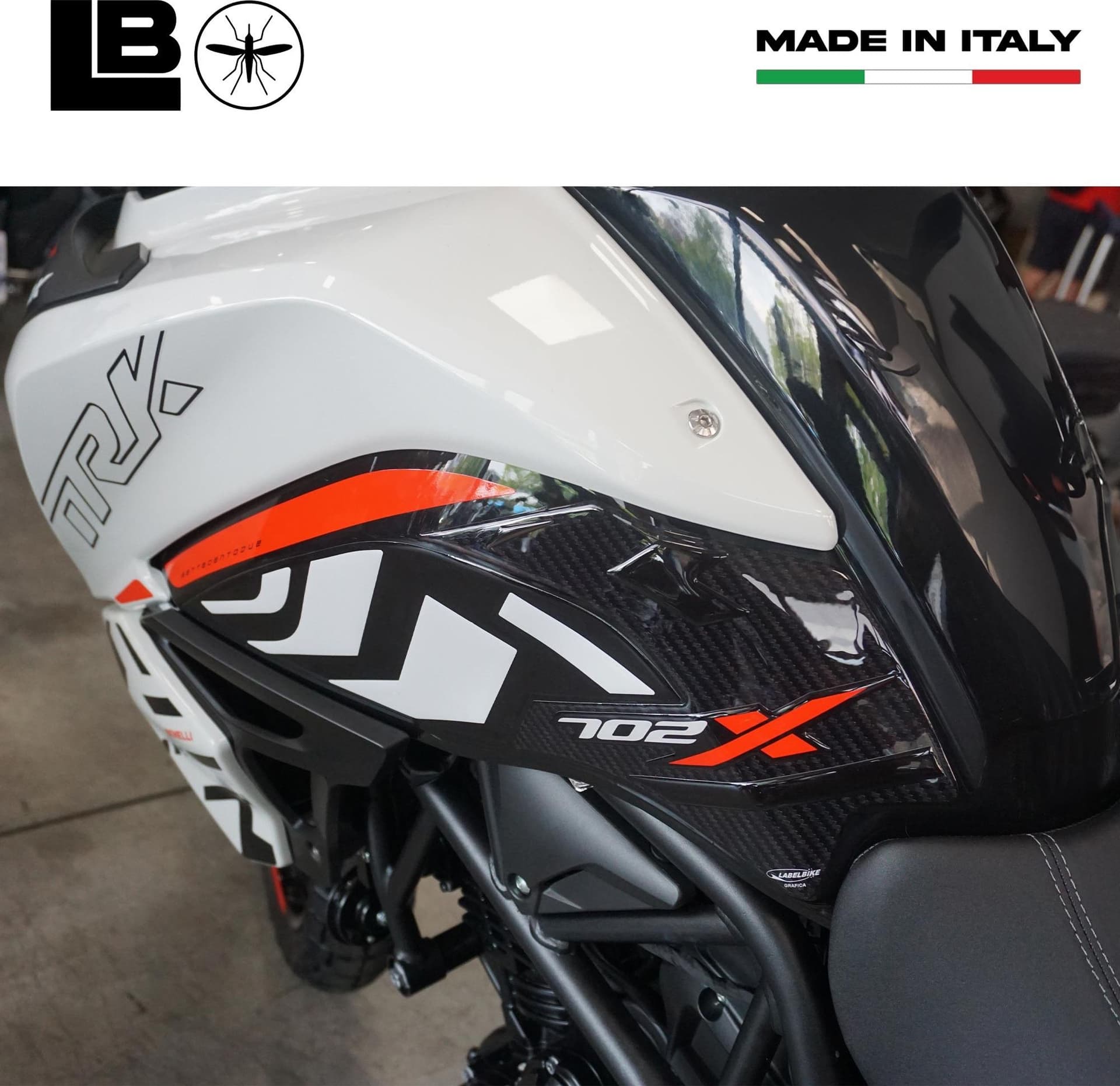 Adesivi 3D Protezioni laterali serbatoio moto compatibili con Benelli TRK 702X in Decalcomanie adesivi e magneti LabelBike - Bibbiano, commercioVirtuoso.it